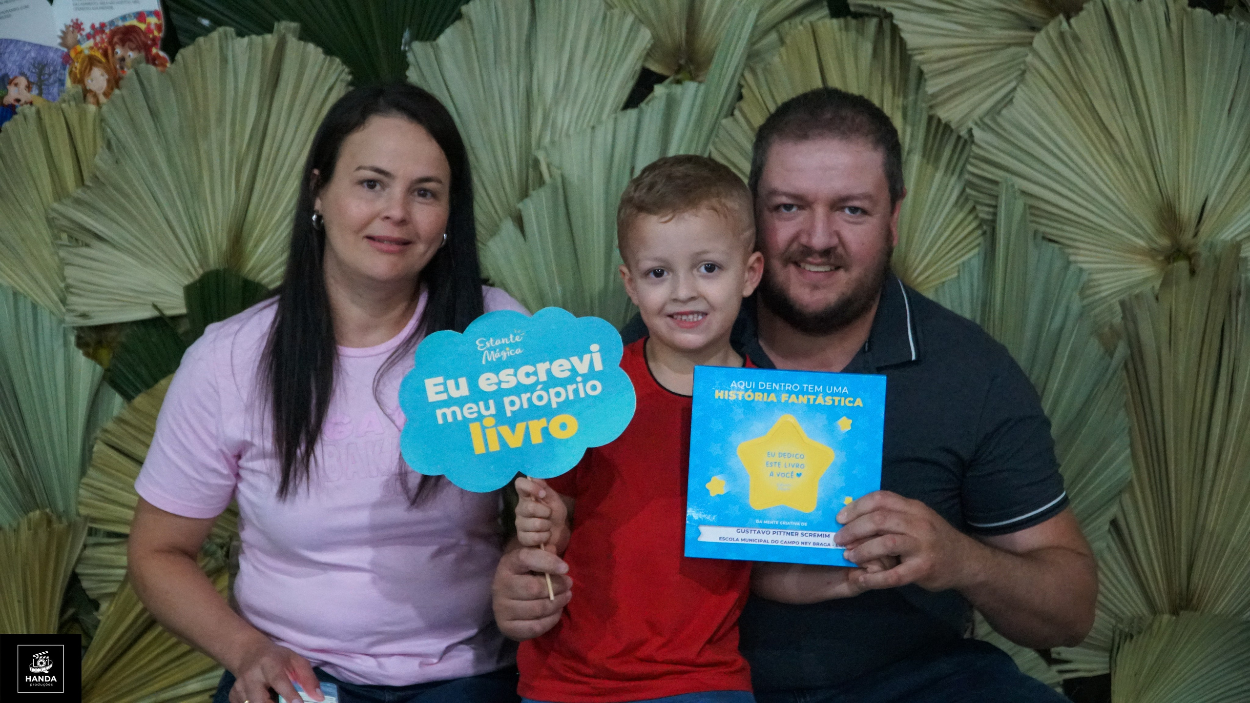 Noite autógrafos colégio Aurélio Buarque de Holanda. Handa Produções