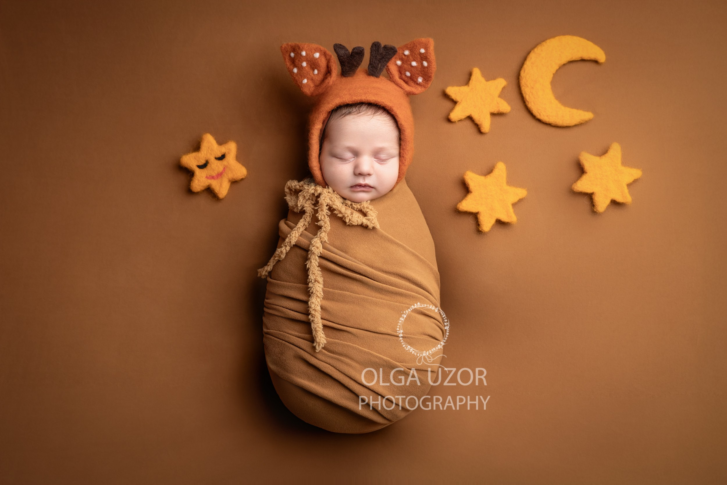 Newborn photo session Stevenage, Hertfordshire. Photographer. Stevenage, Hertfordshire family, maternity and newborn photographer