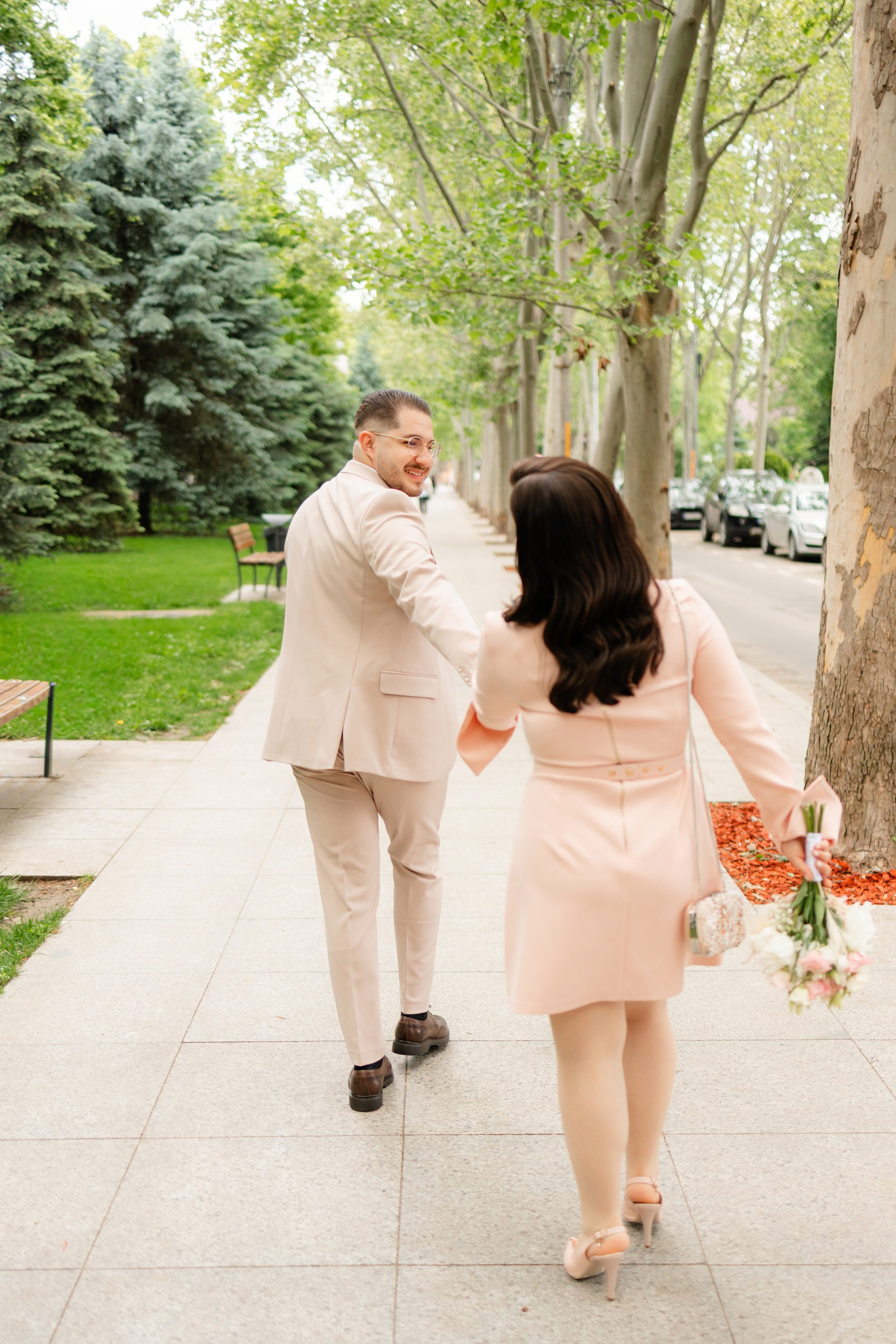 Olivia & Alex. Wedding Photographer, based in Iasi, Romania, but will travel all over the globe to make sure you look amazing in all your wedding photos