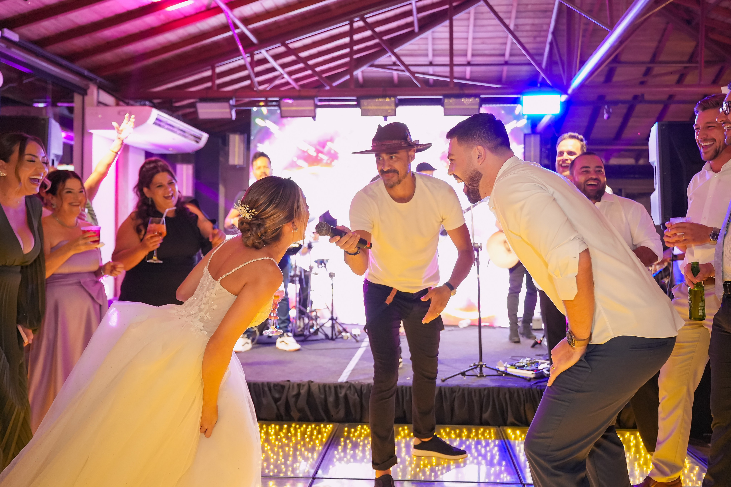 História de Aline & Gabriel. O Casal Dos Noivos