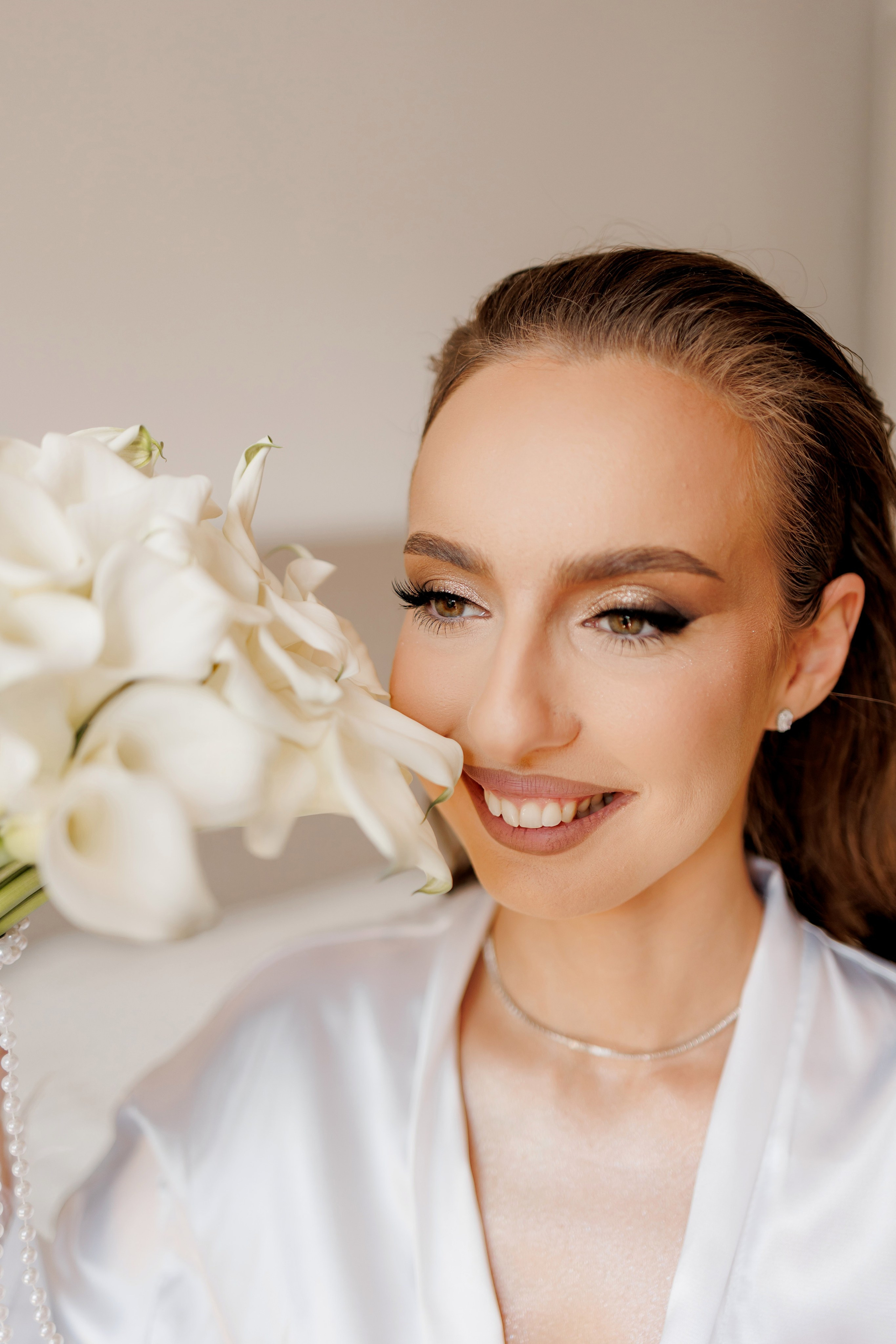 Maria & Vasile. Wedding Photographer, based in Iasi, Romania, but will travel all over the globe to make sure you look amazing in all your wedding photos