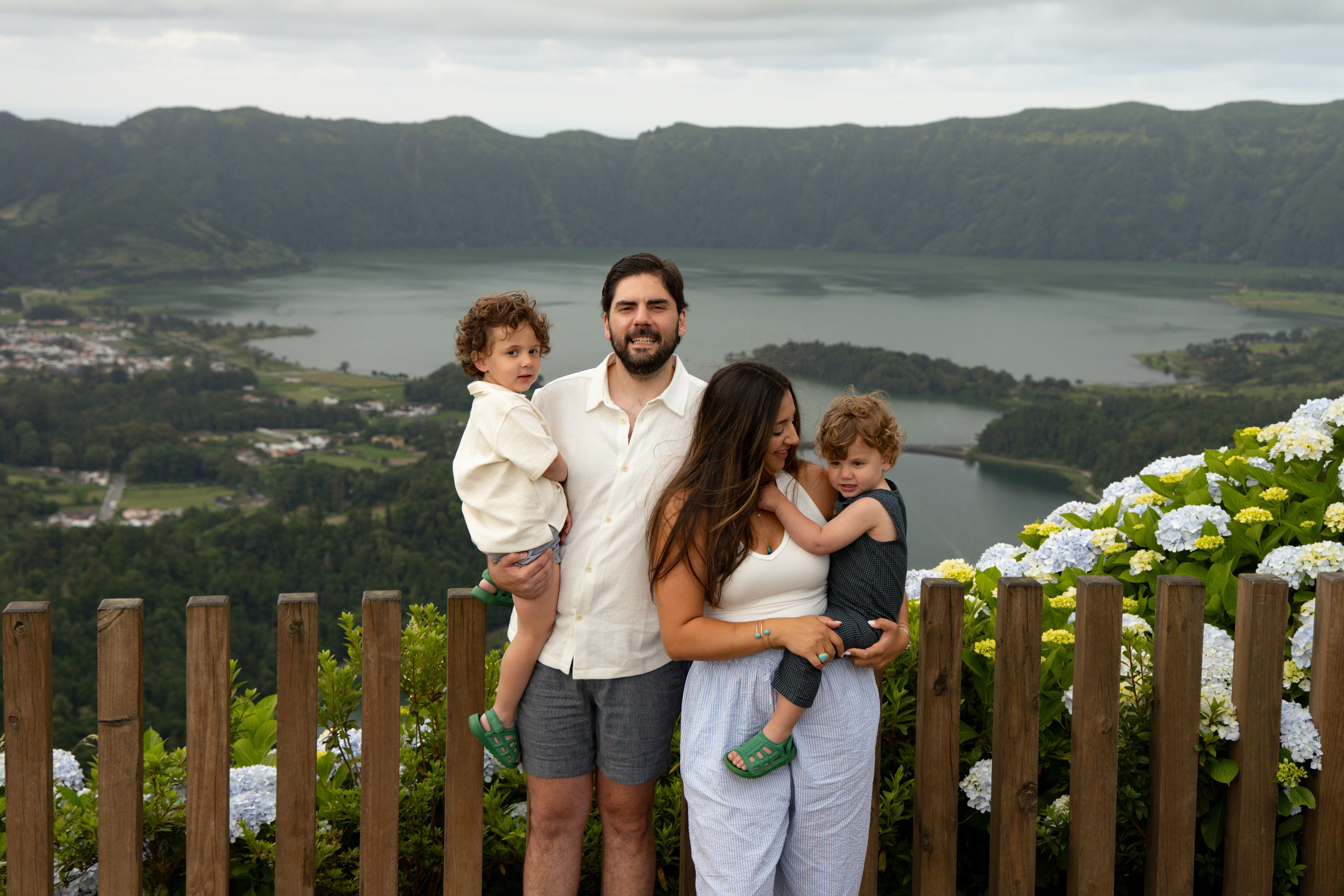 Jessica, Brian, Theo & Charlie. IRINA KALMYKOVA | PHOTOGRAPHER AZORES