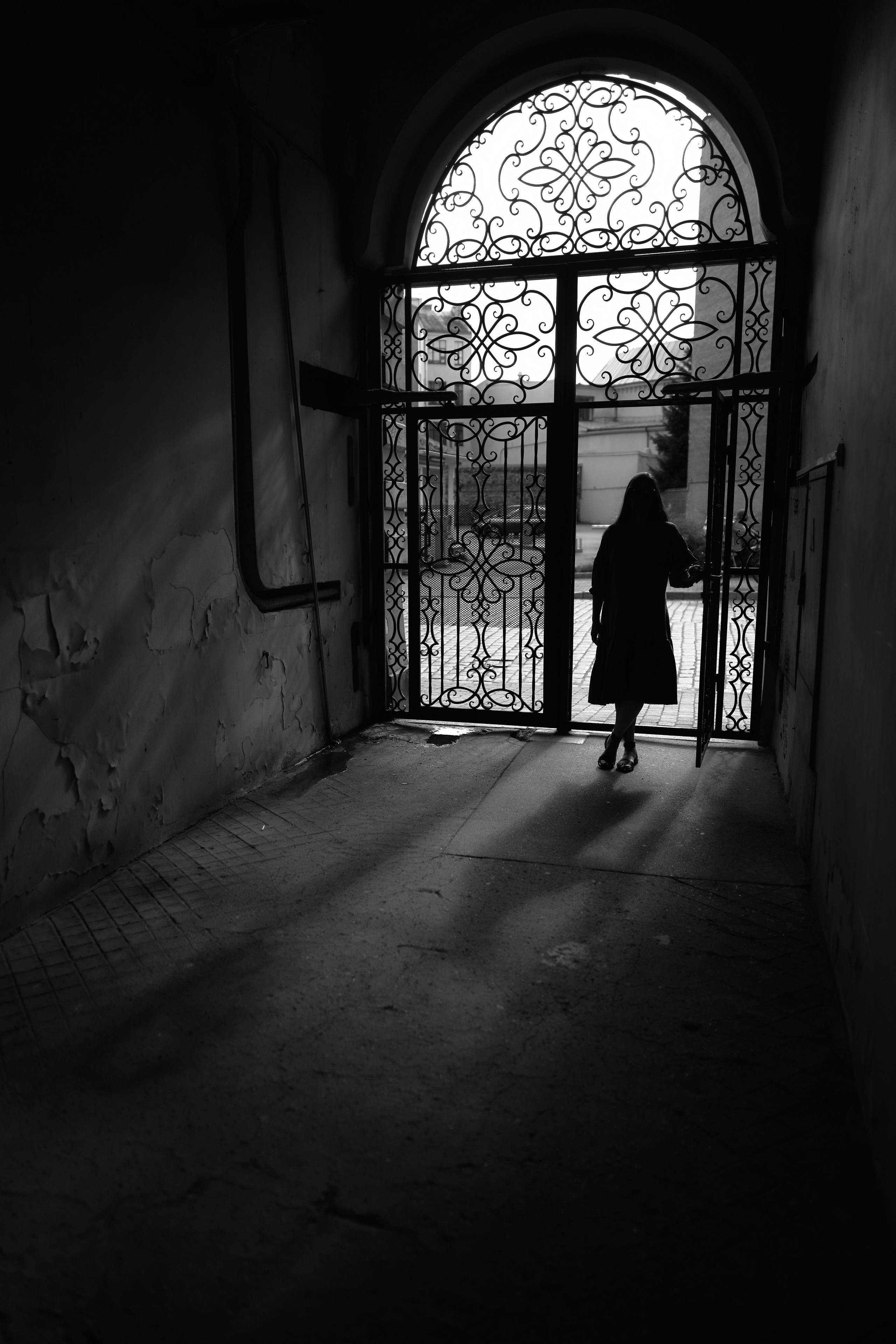 Portrait photographer in Riga. Photographer in Doha, Qatar