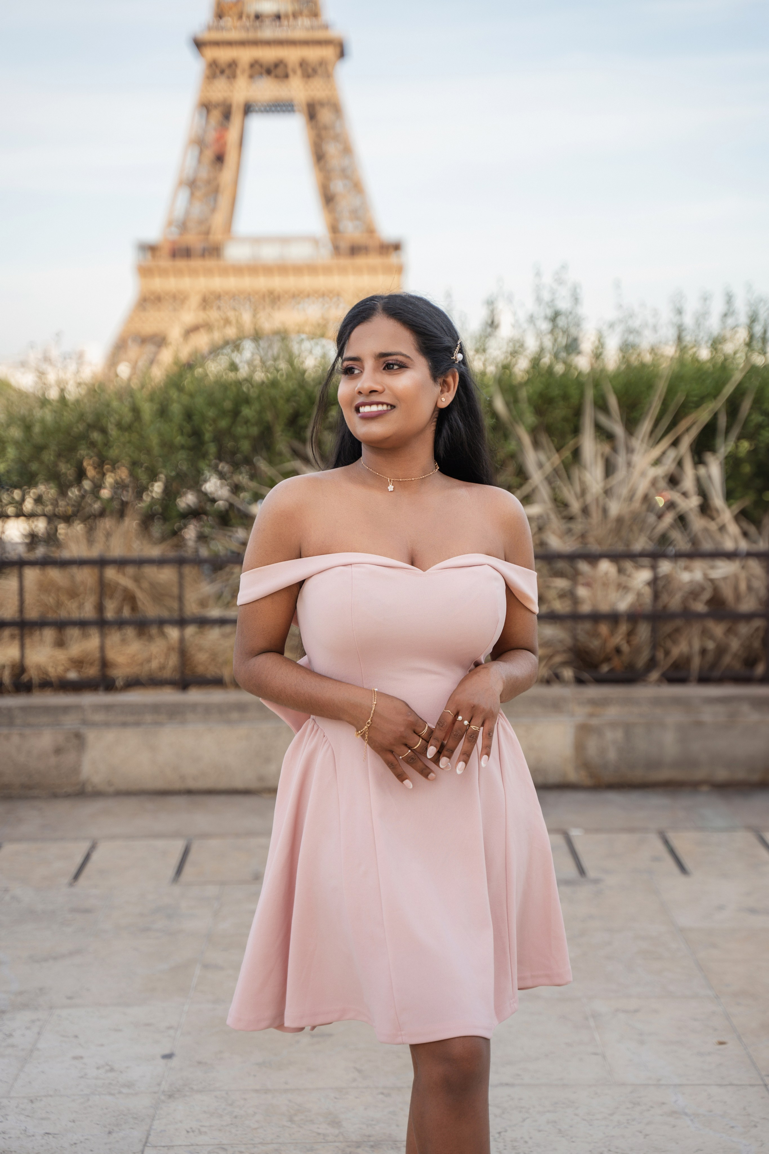 Richa (1 hour). Photographer in Paris|Solo and groups, portraits & content, couples photo-shoot in Paris at the best locations