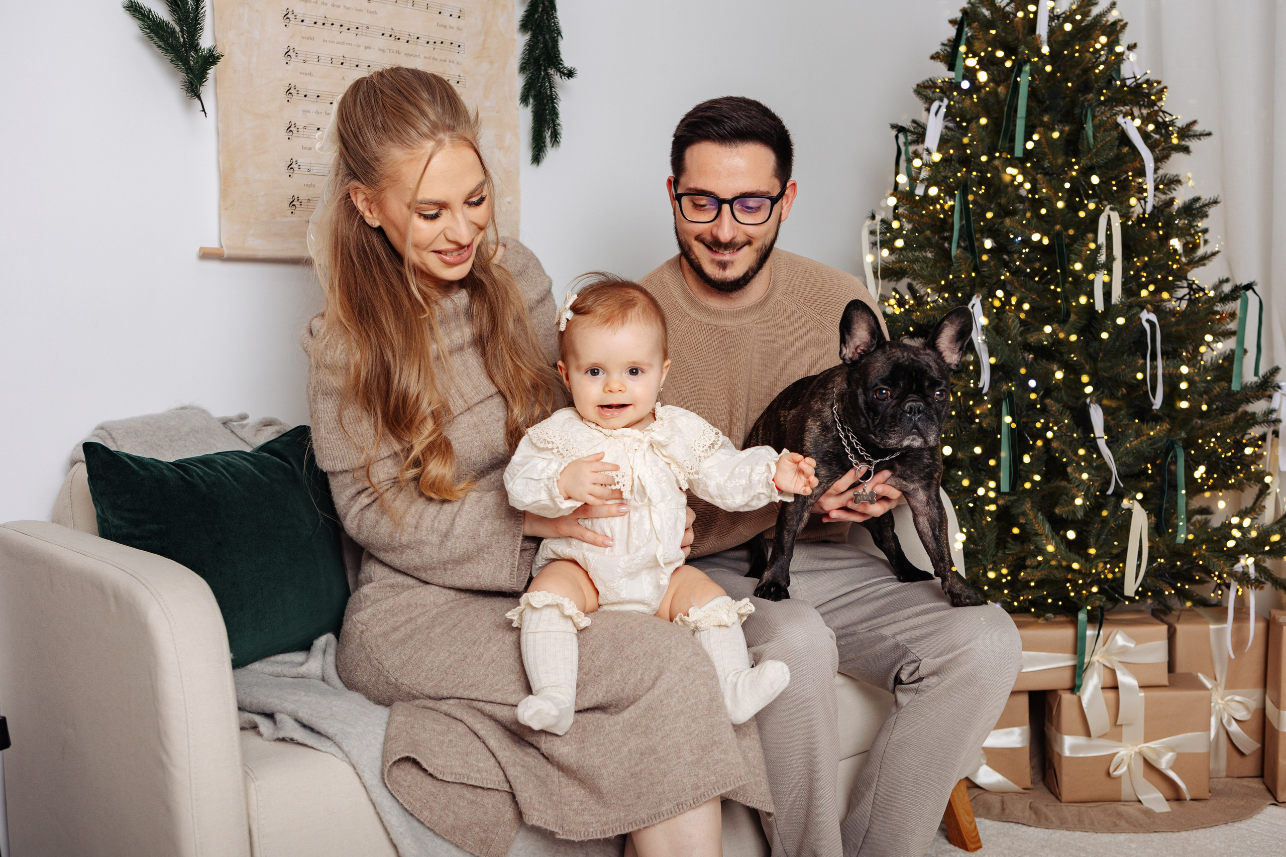 Familia Valeanu. Cristina Andronache fotograf Brașov fotograf de familie fotograf de nunta Brașov