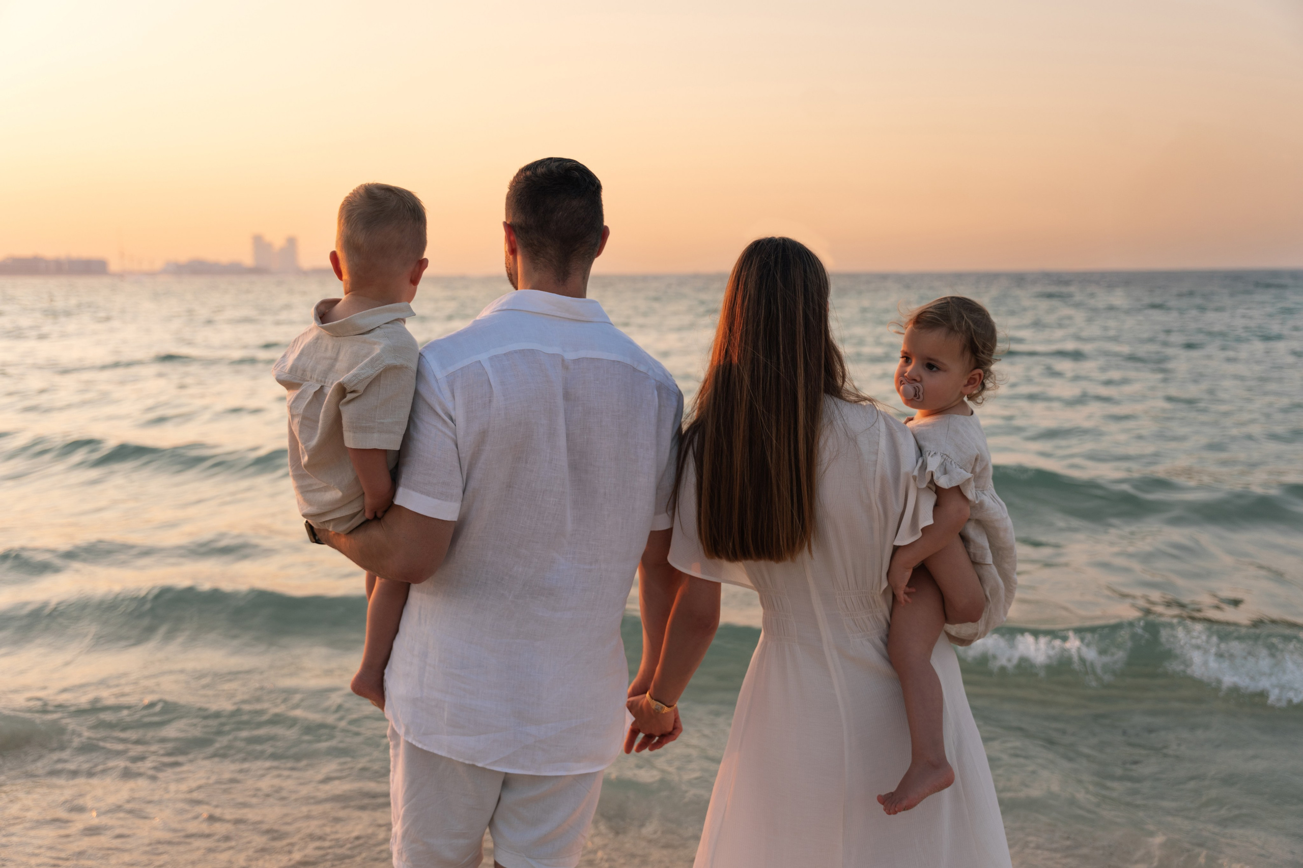 Beach day. Angela Iakovleva — Family Photographer in Dubai