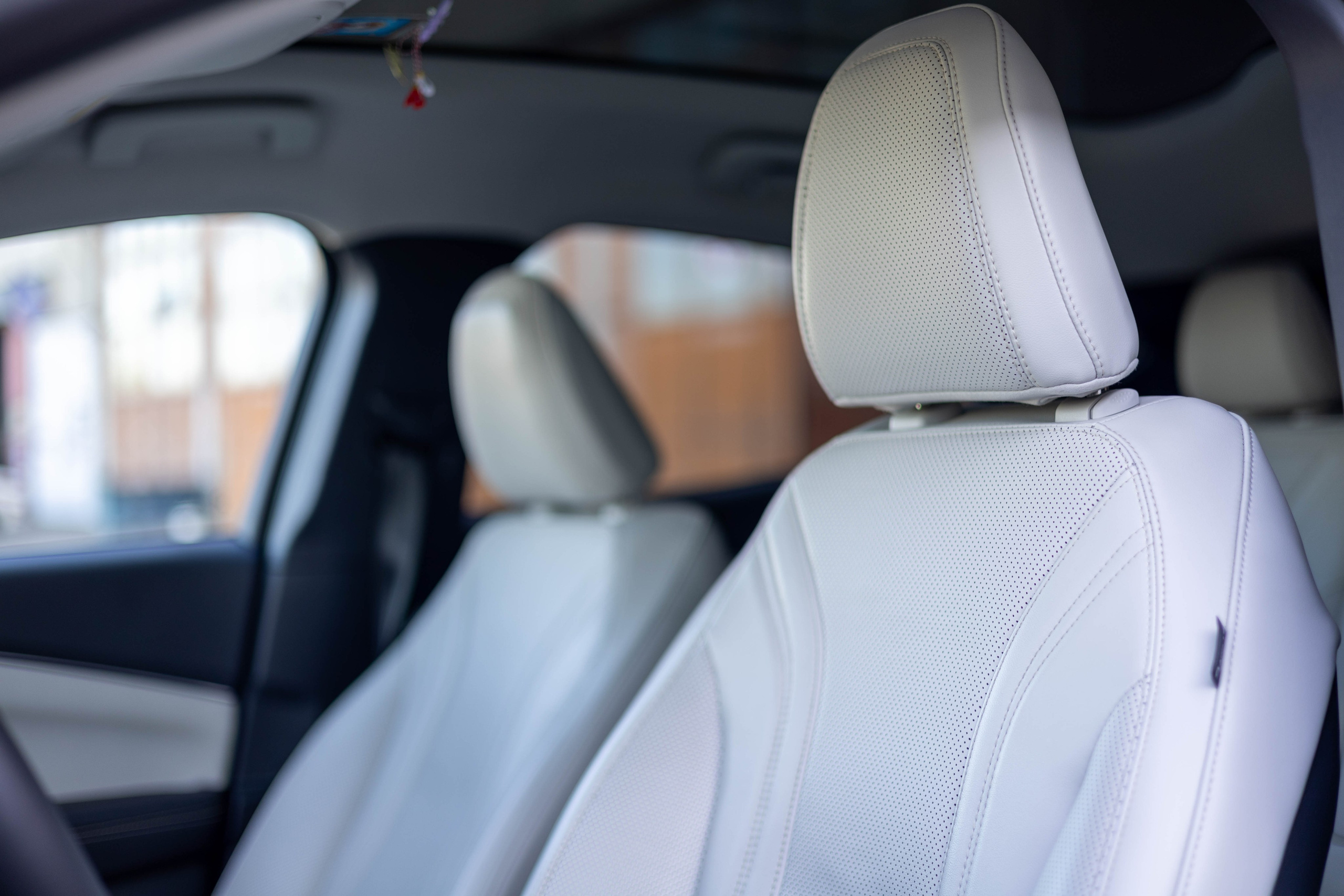 Пример фото автомобиля на продажу. Семейный фотограф Кишиневе, Молдова Врабий Ольга