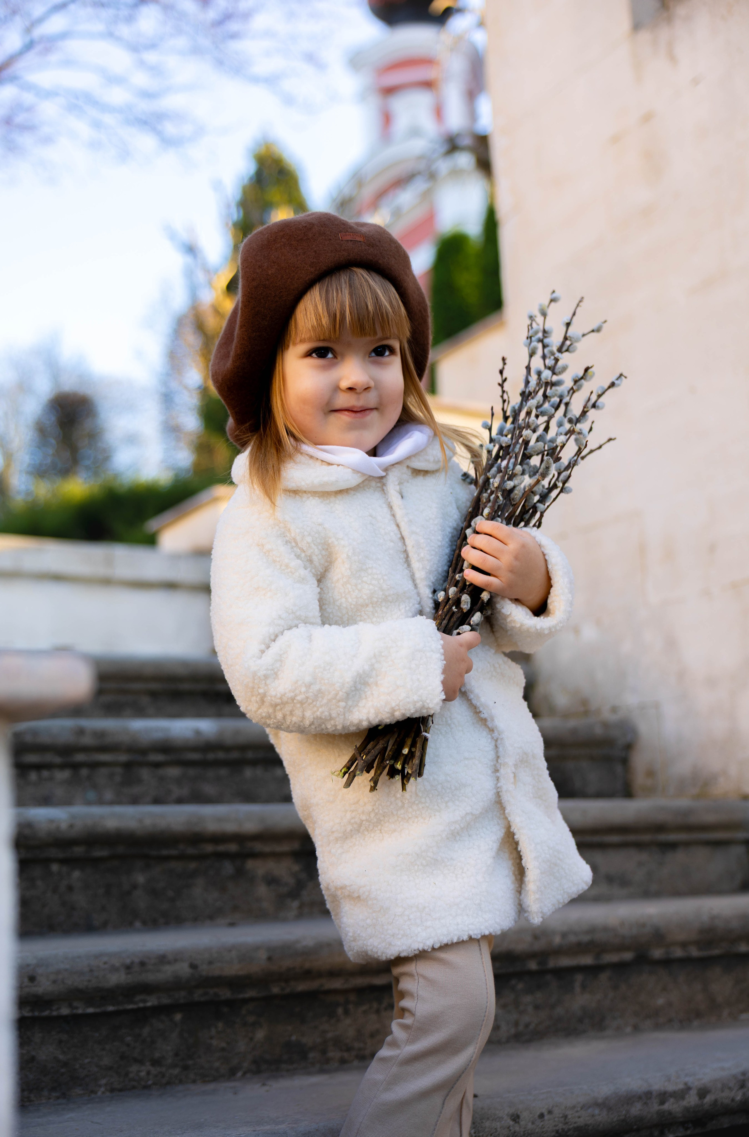 Фотосессия ребенка в вербное воскресенье. Семейный фотограф в Кишиневе, Молдова Врабий Ольга