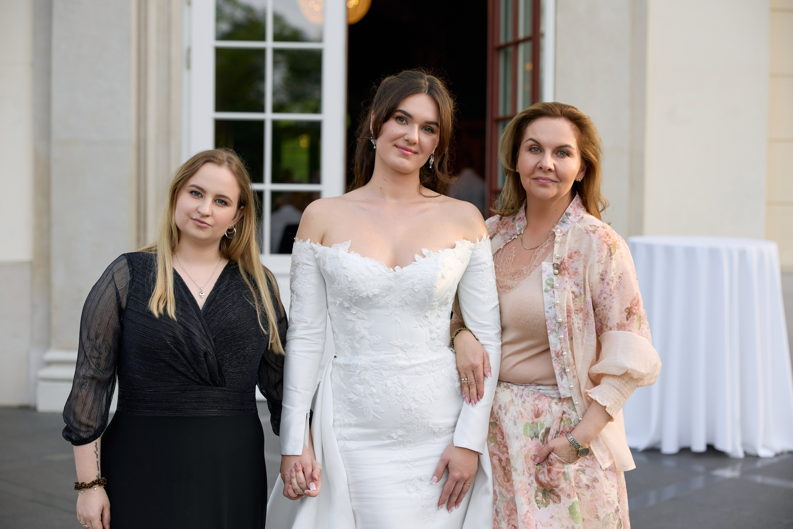 Wiktoria & Kacper. Pałac Goetz. Fotograf ślubny i rodzinny w Krakowie Yana Klymova