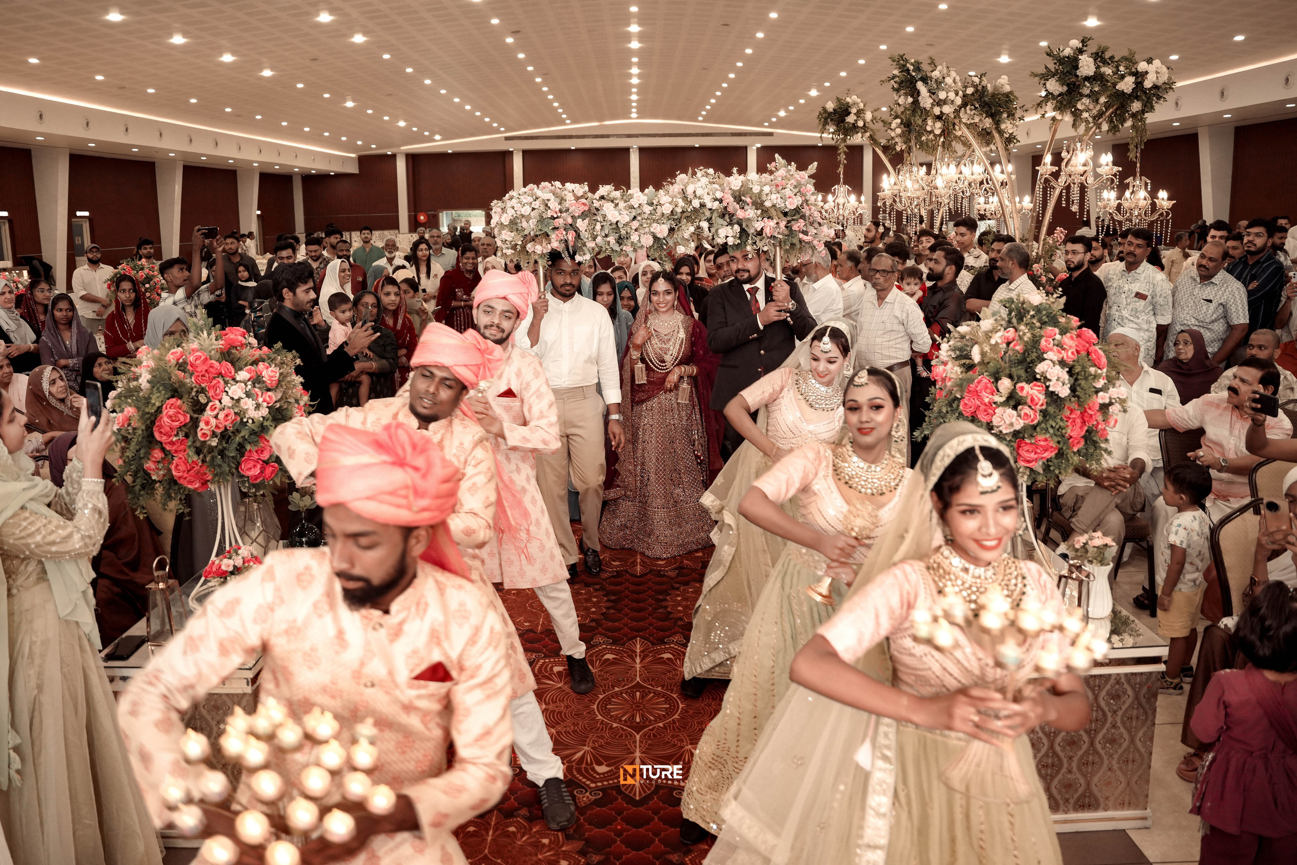 PHOTOS. NTURE WEDDING