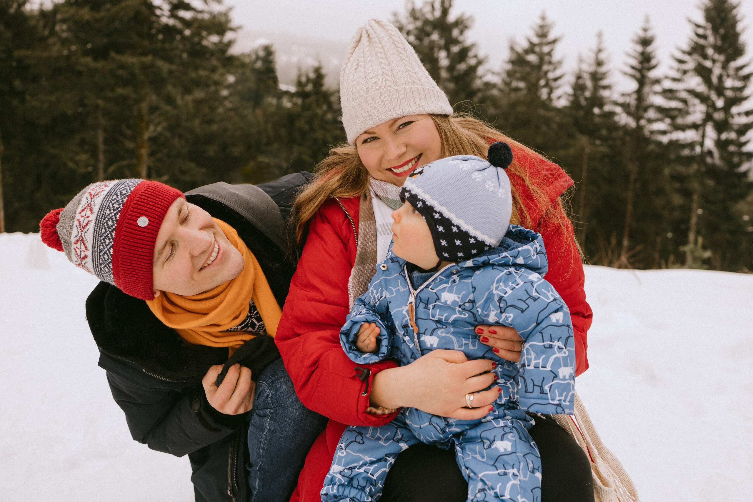 Семейная фотосессия в зимнем лесу. Фотограф в Германии — Мария Чистякова
