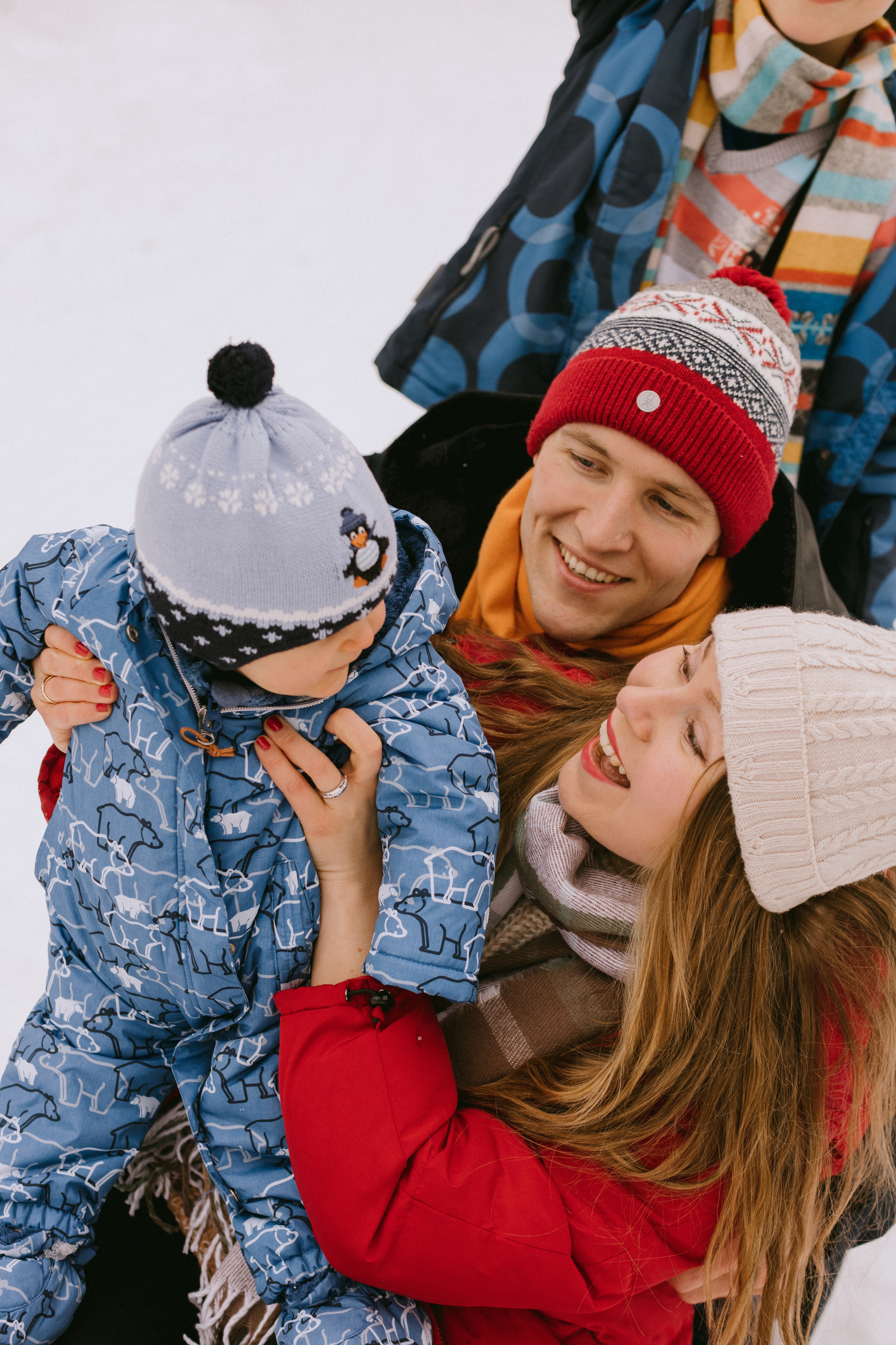 Семейная фотосессия в зимнем лесу. Фотограф в Германии — Мария Чистякова