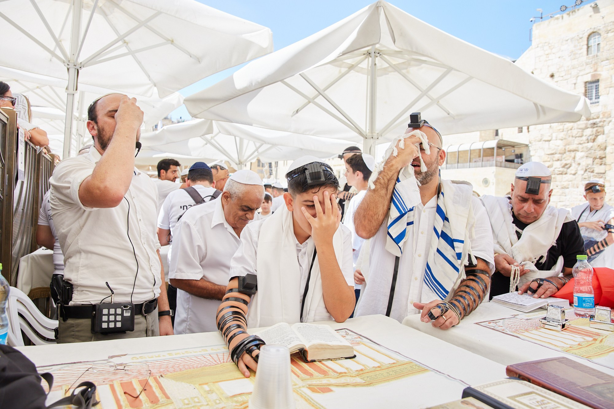 Бар-мицва на Котеле. Портретный и репортажный фотограф в Израиле Рома Бирман