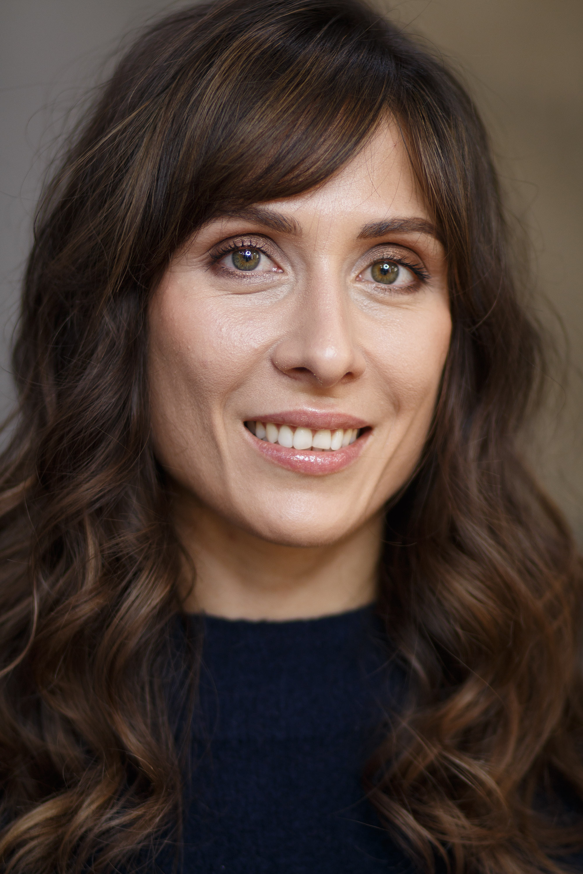 Ret. AI Photo Retoucher and Image Restorer Zhanna Ognivo