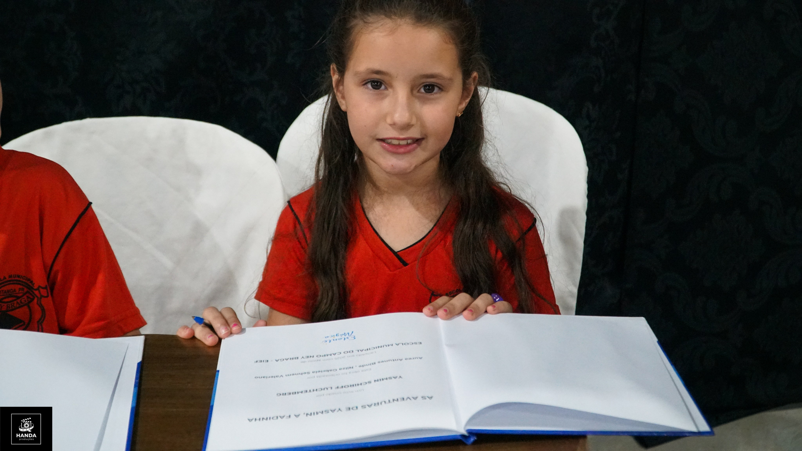 Noite autógrafos colégio Aurélio Buarque de Holanda. Handa Produções