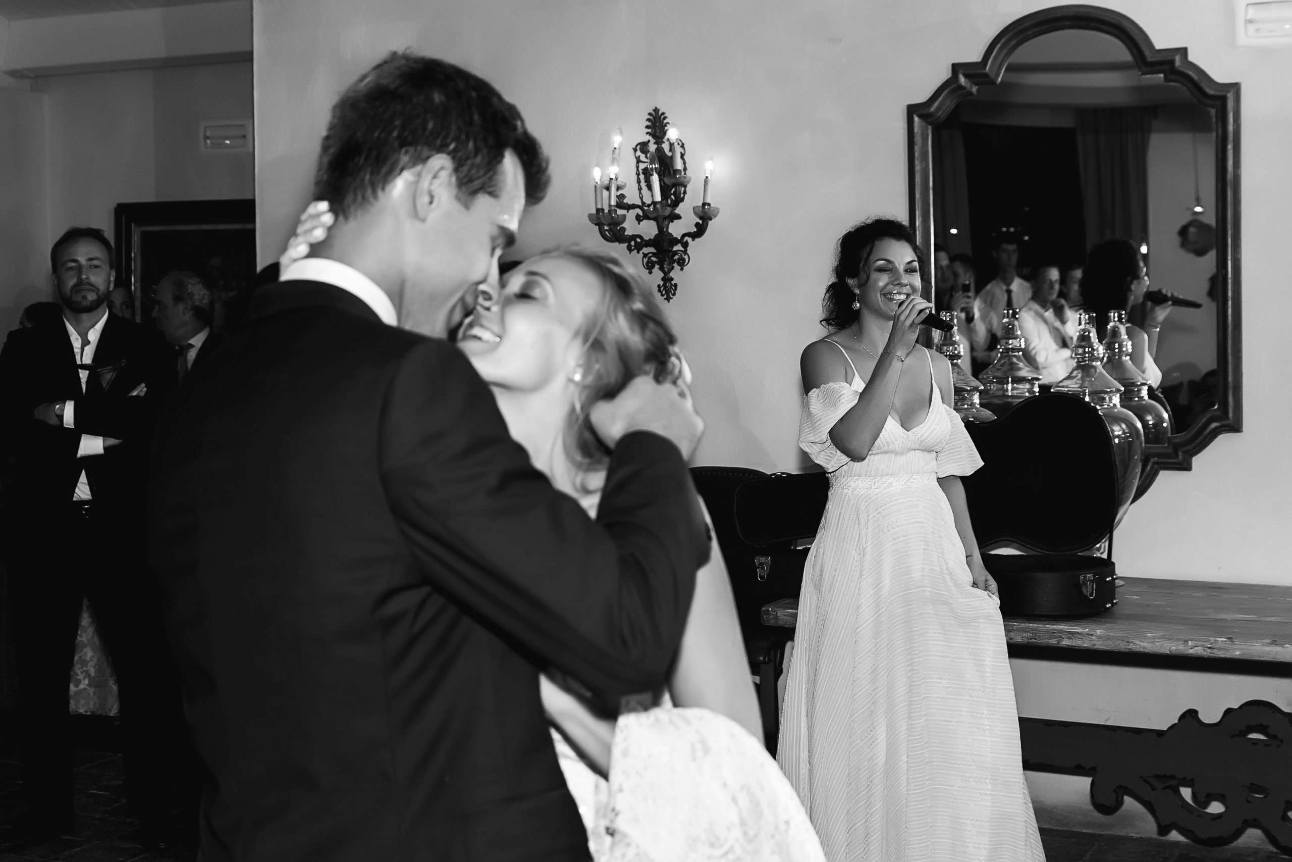 Anna & Miki. Destination photographer in Barcelona, Spain, Europe, Worldwide - Andr