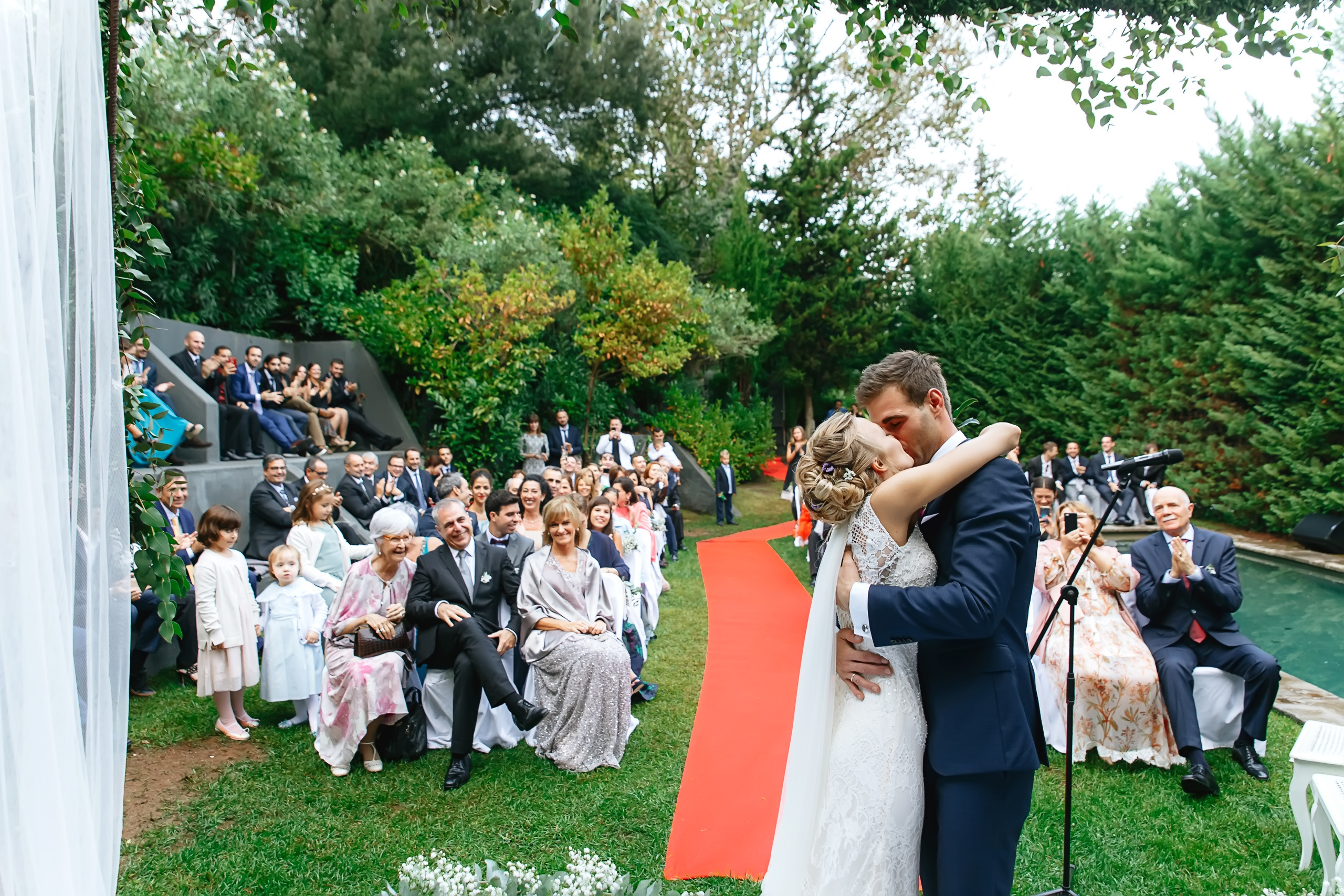 Anna & Miki. Destination photographer in Barcelona, Spain, Europe, Worldwide - Andr