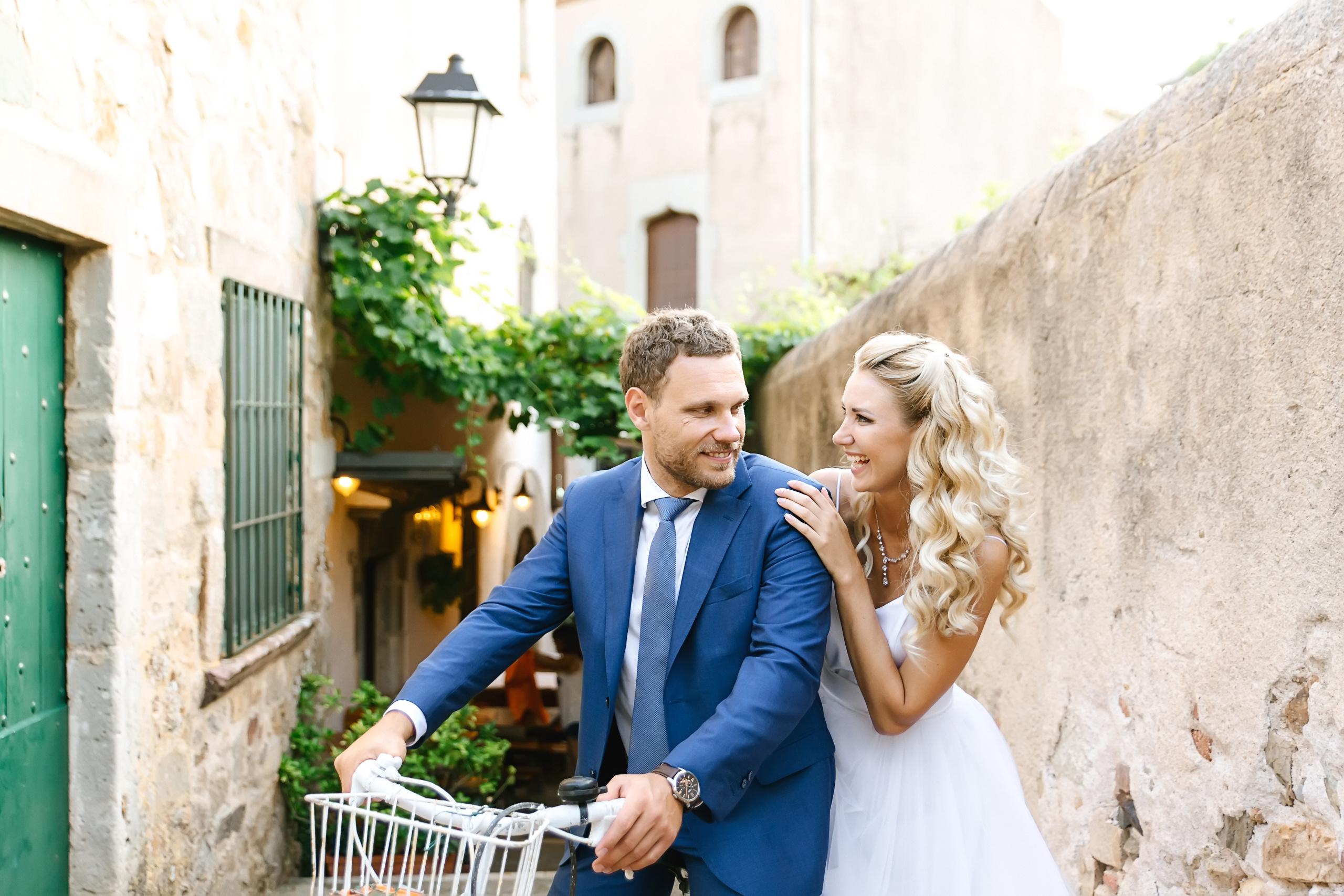 Olga & Sergey. Destination photographer in Barcelona, Spain, Europe, Worldwide - Andr