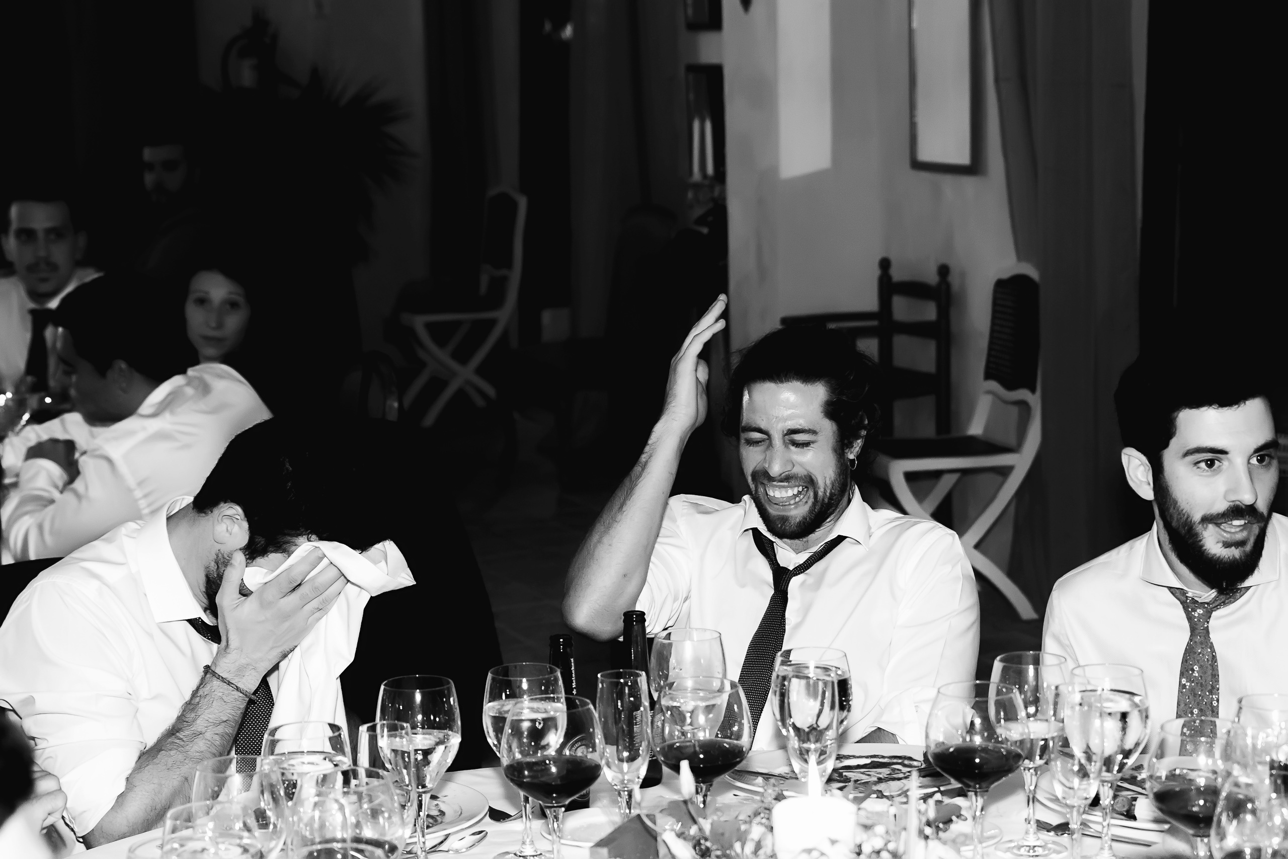 Anna & Miki. Destination photographer in Barcelona, Spain, Europe, Worldwide - Andr