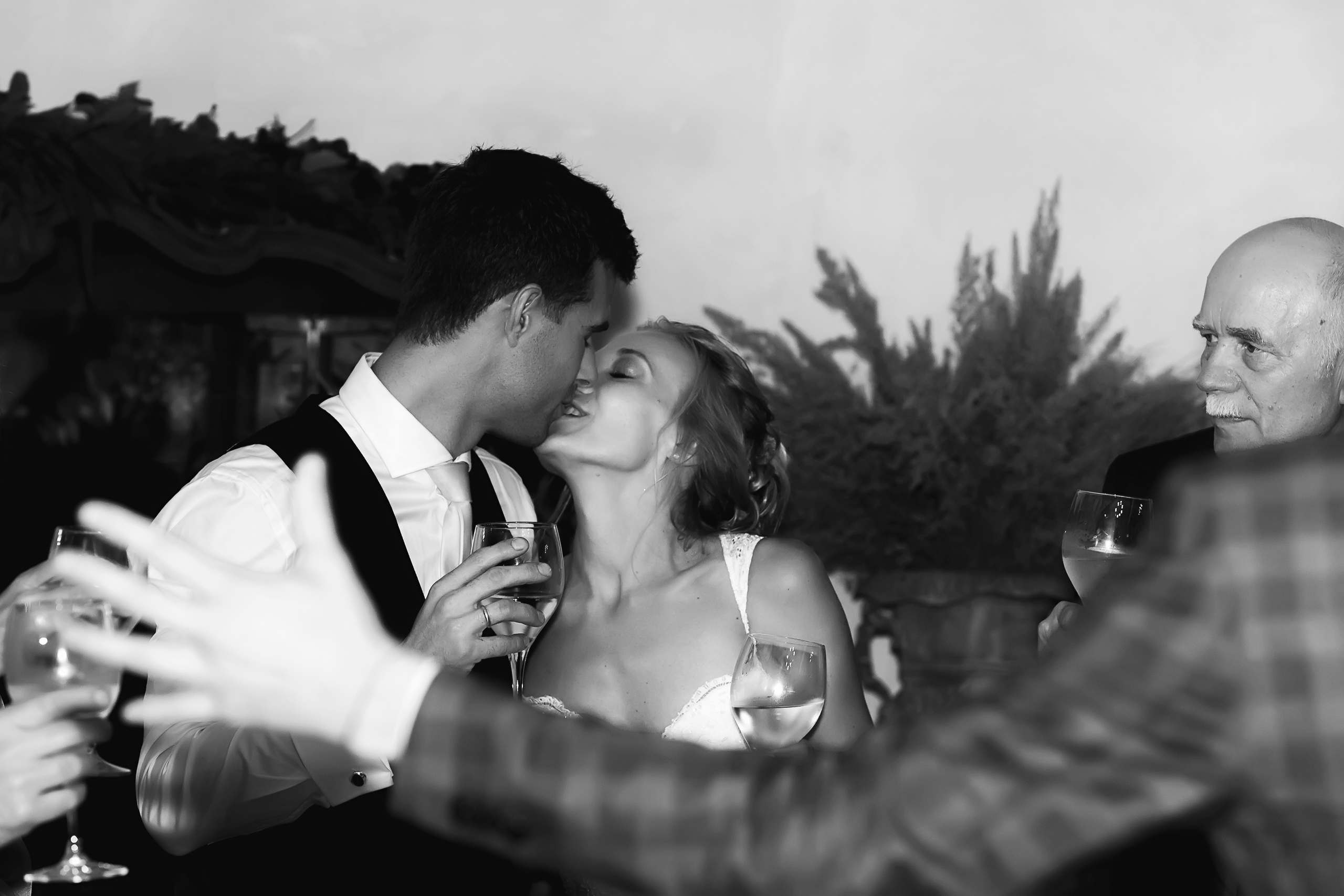 Anna & Miki. Destination photographer in Barcelona, Spain, Europe, Worldwide - Andr