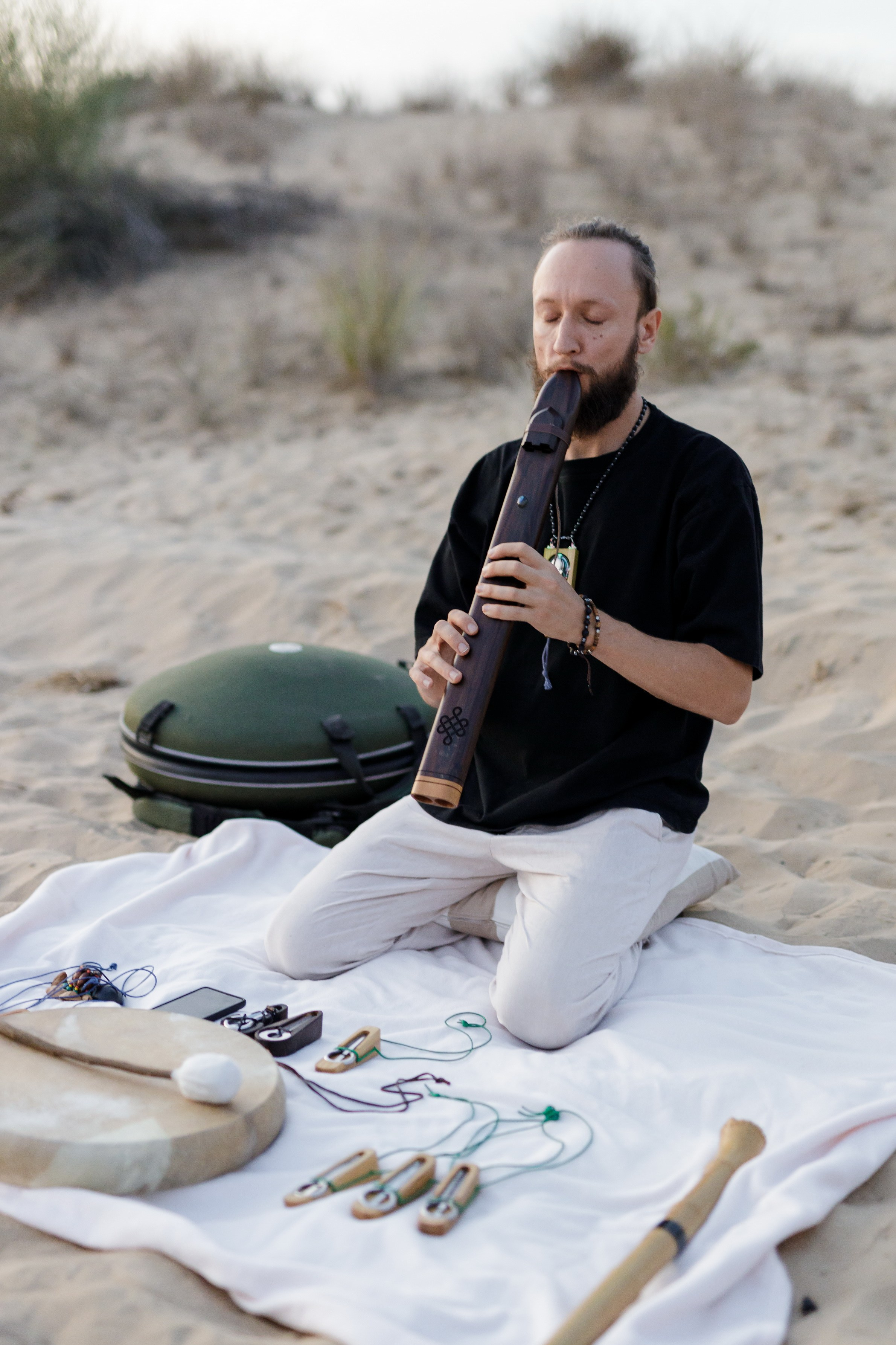 Oleg Torbosov — Meeting with subscribers in the desert. Photographer Anna Curly | Weddings and Events in Dubai