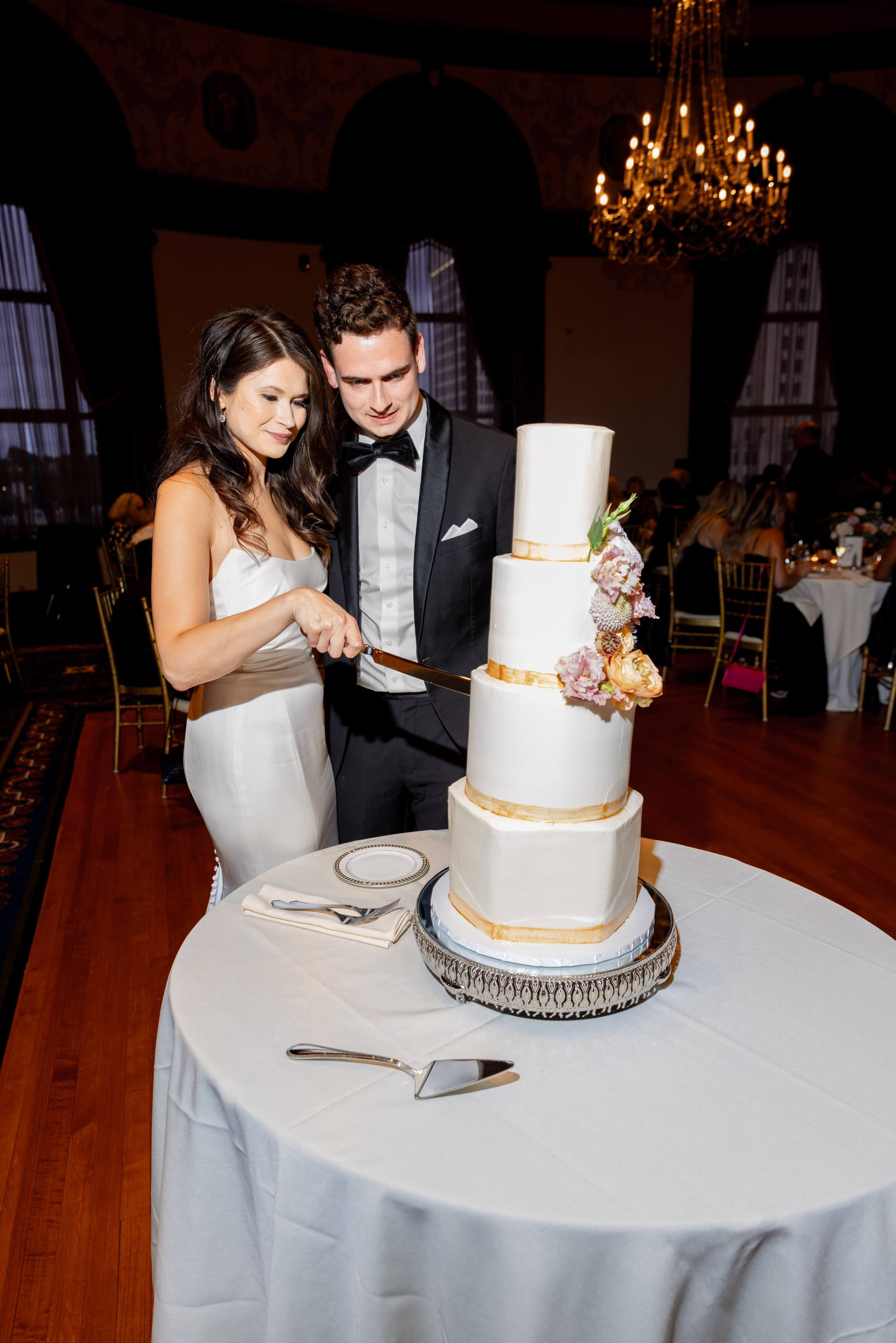 In the Heart of Providence. Rhode Island Wedding Photographer Tati Simpson