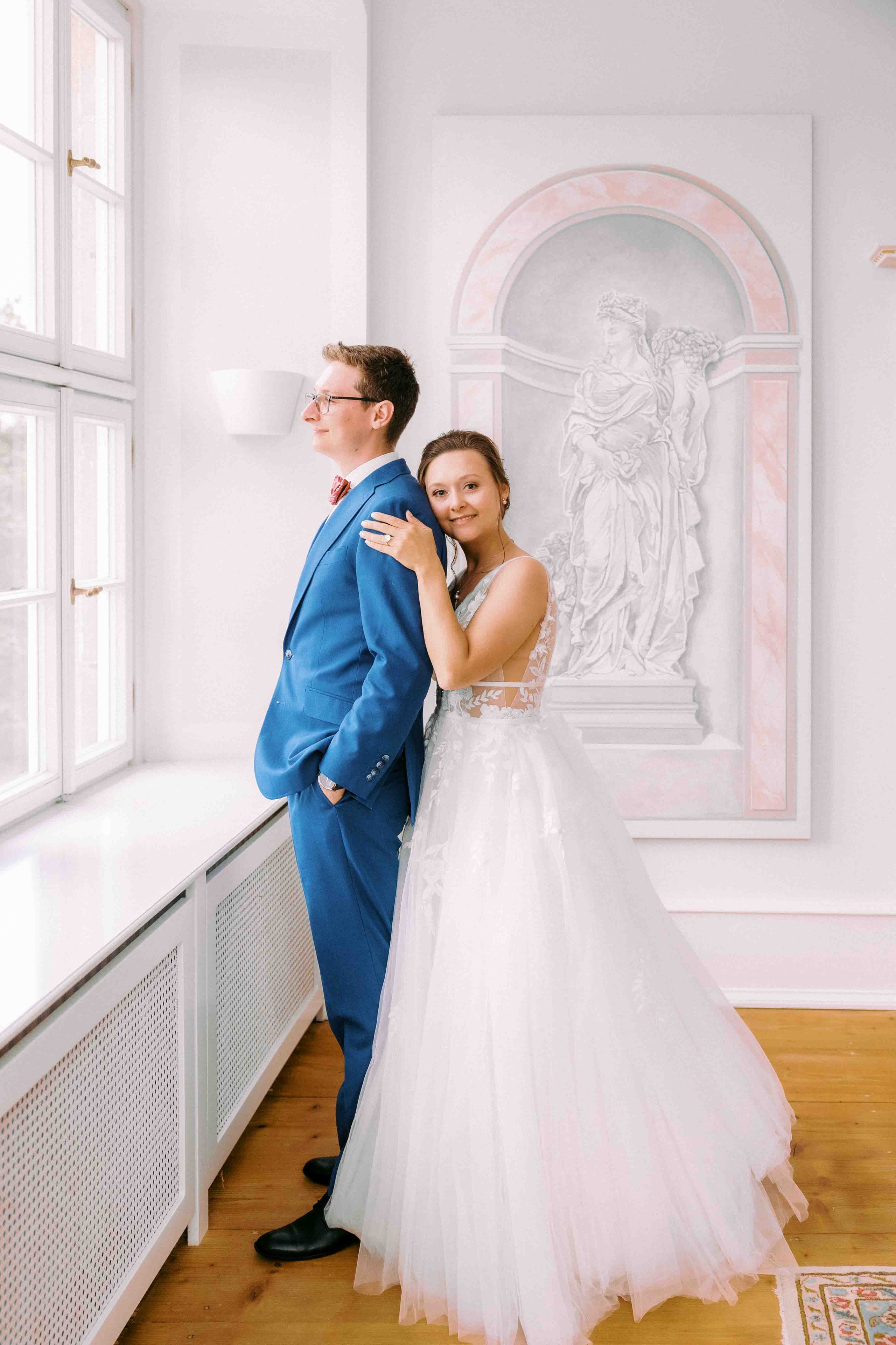 brautpaar bei ihrer hochzeit im schloss von hammerstein