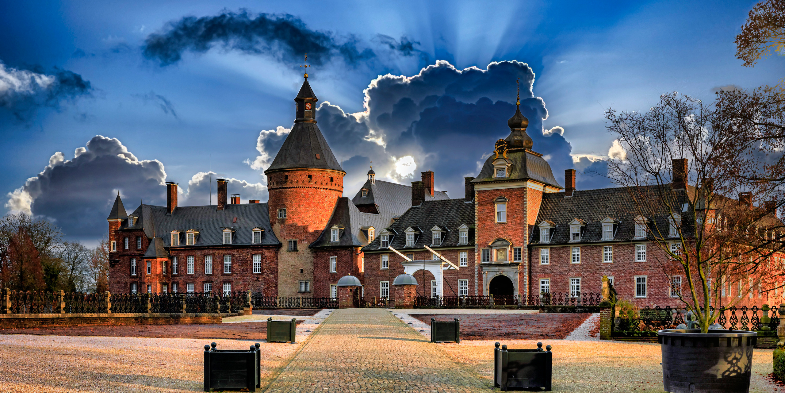 35AWARDS Empty city streets. LUKIN IGOR Photography