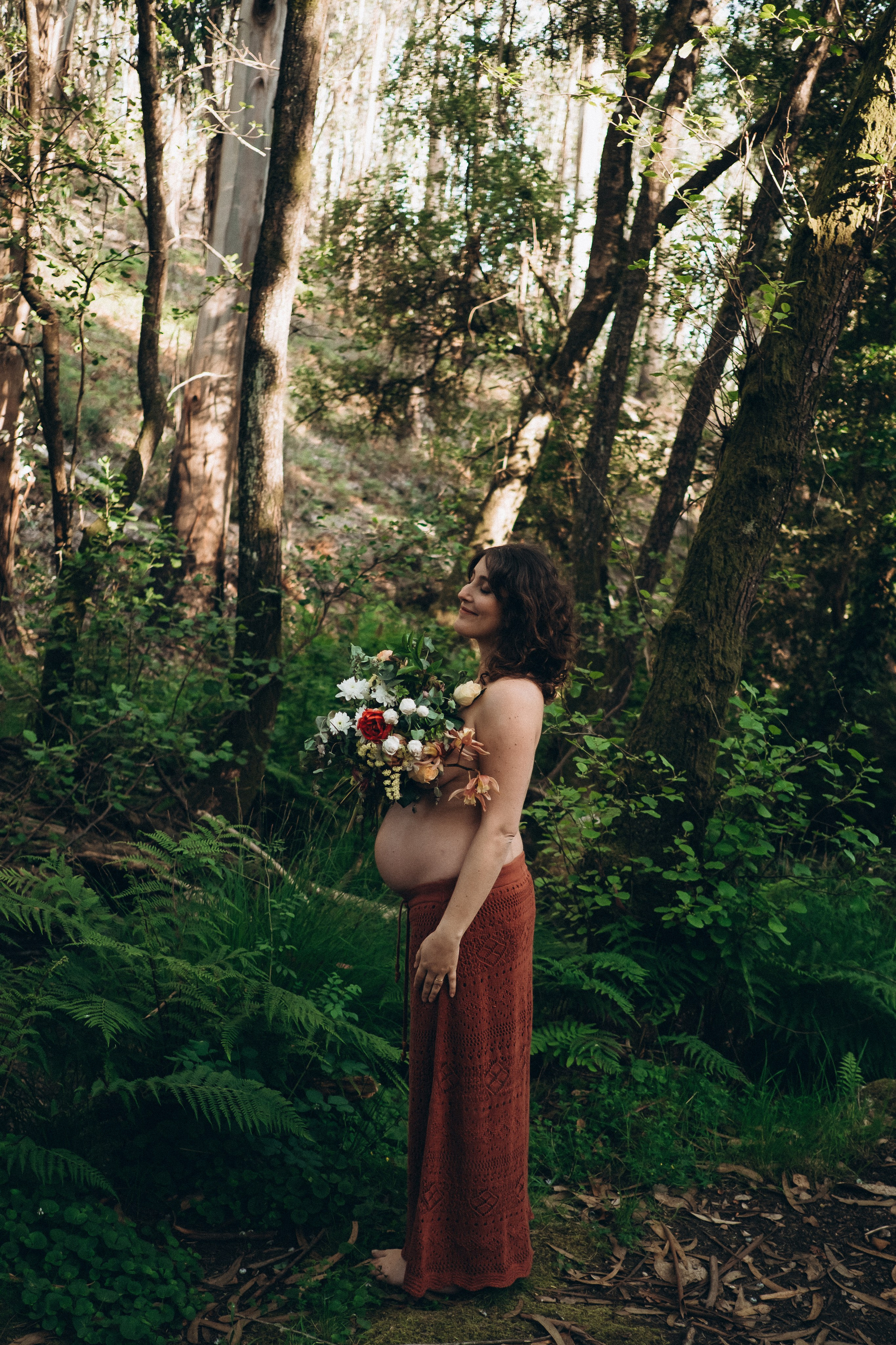 Maternity Photoshoot in Portugal — Artistic Pregnancy Session