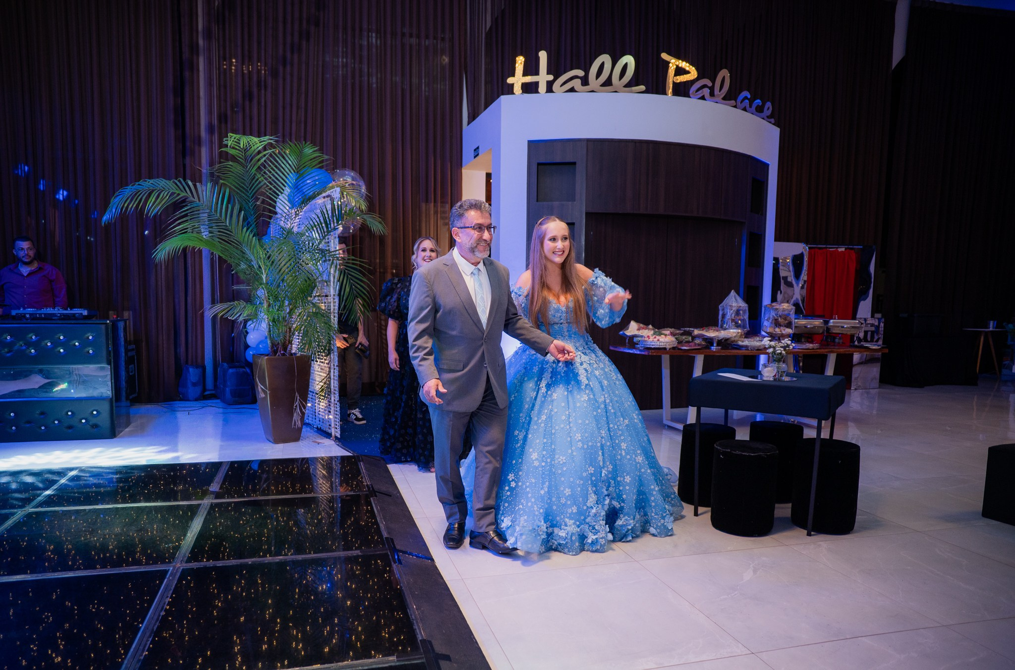 Lara — Hall Palace / Bauru SP. Robson Colaço
