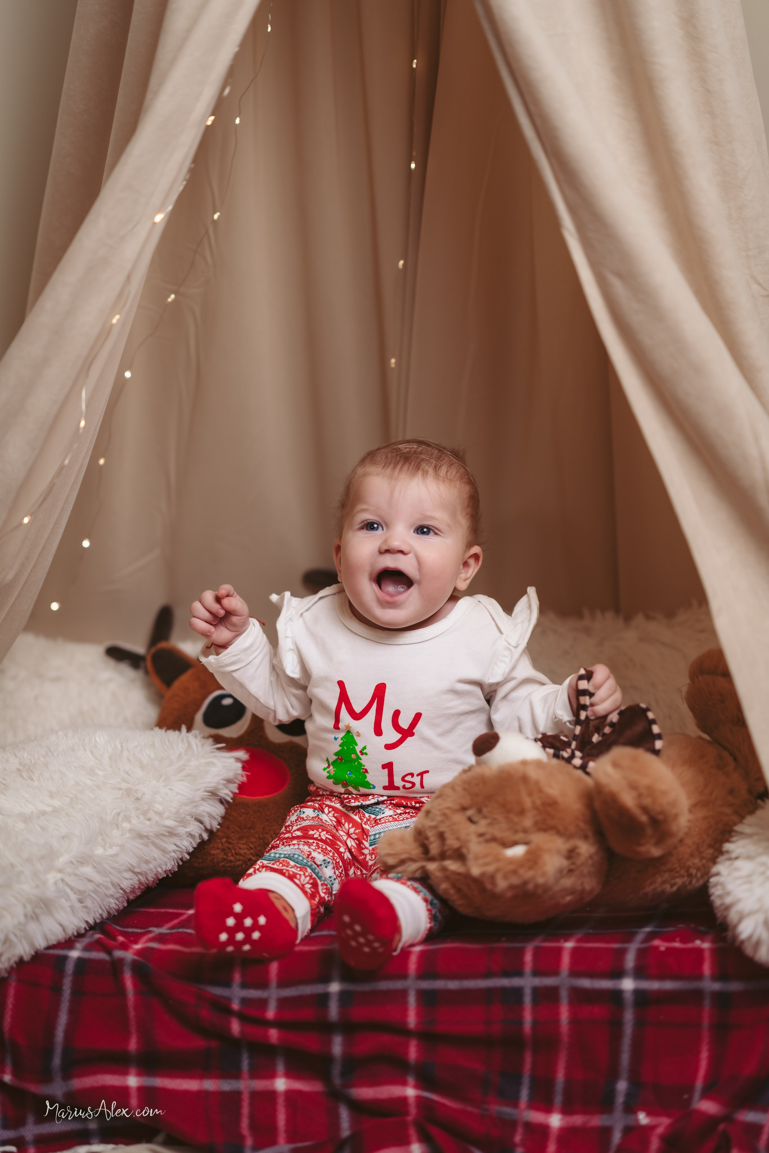 Crăciun în trei - Daniela Gabriel & Victor. Marius Alex fotograf de eveniment si portret din Suceava
