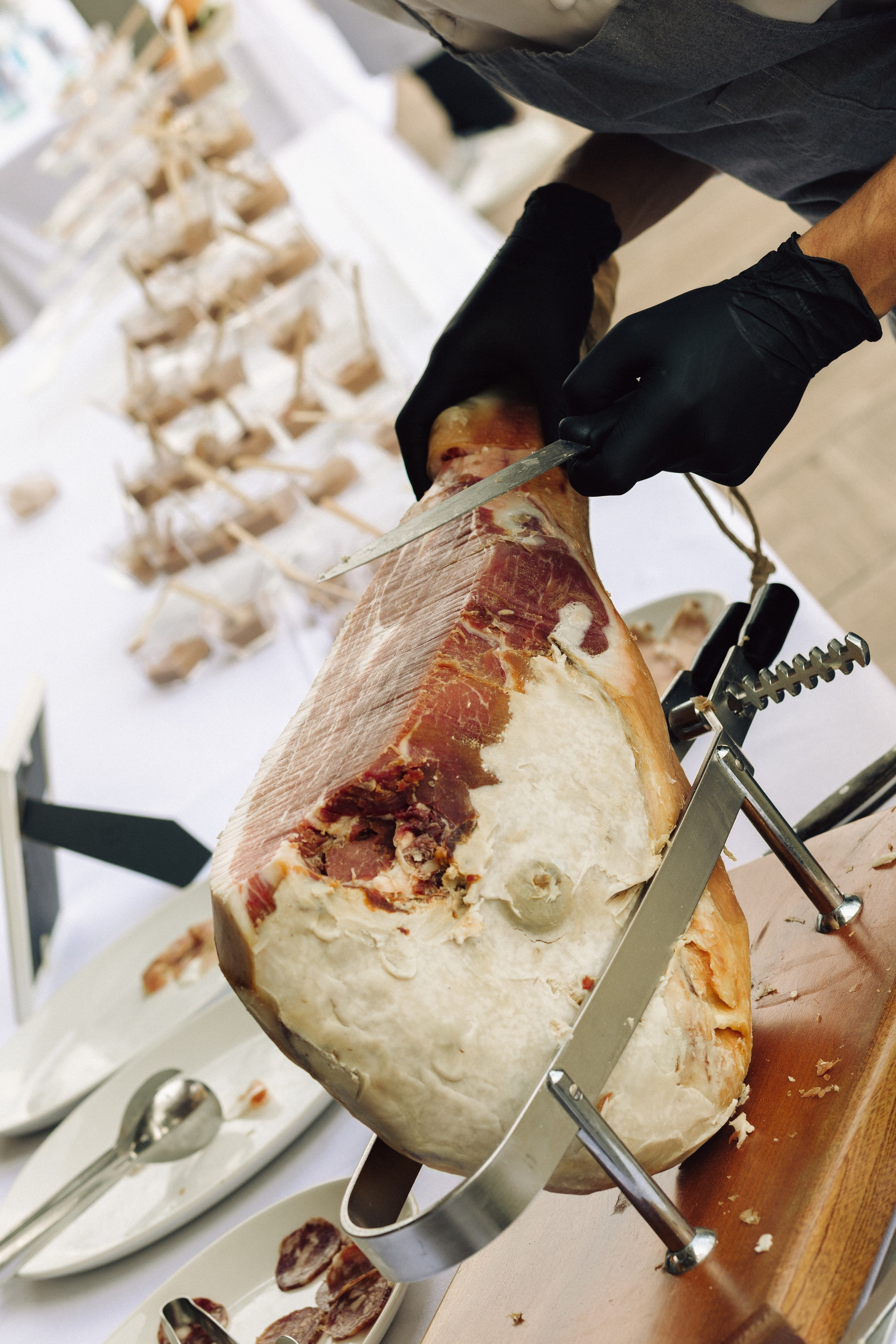 Autumn Wedding in the Vineyards of Piedmont, Italy — Kristina and Daniele. Liza Bizzaro — Italy Wedding, Love Story & Portrait Photographer in Milan, Turin, Piedmont and Across Italy
