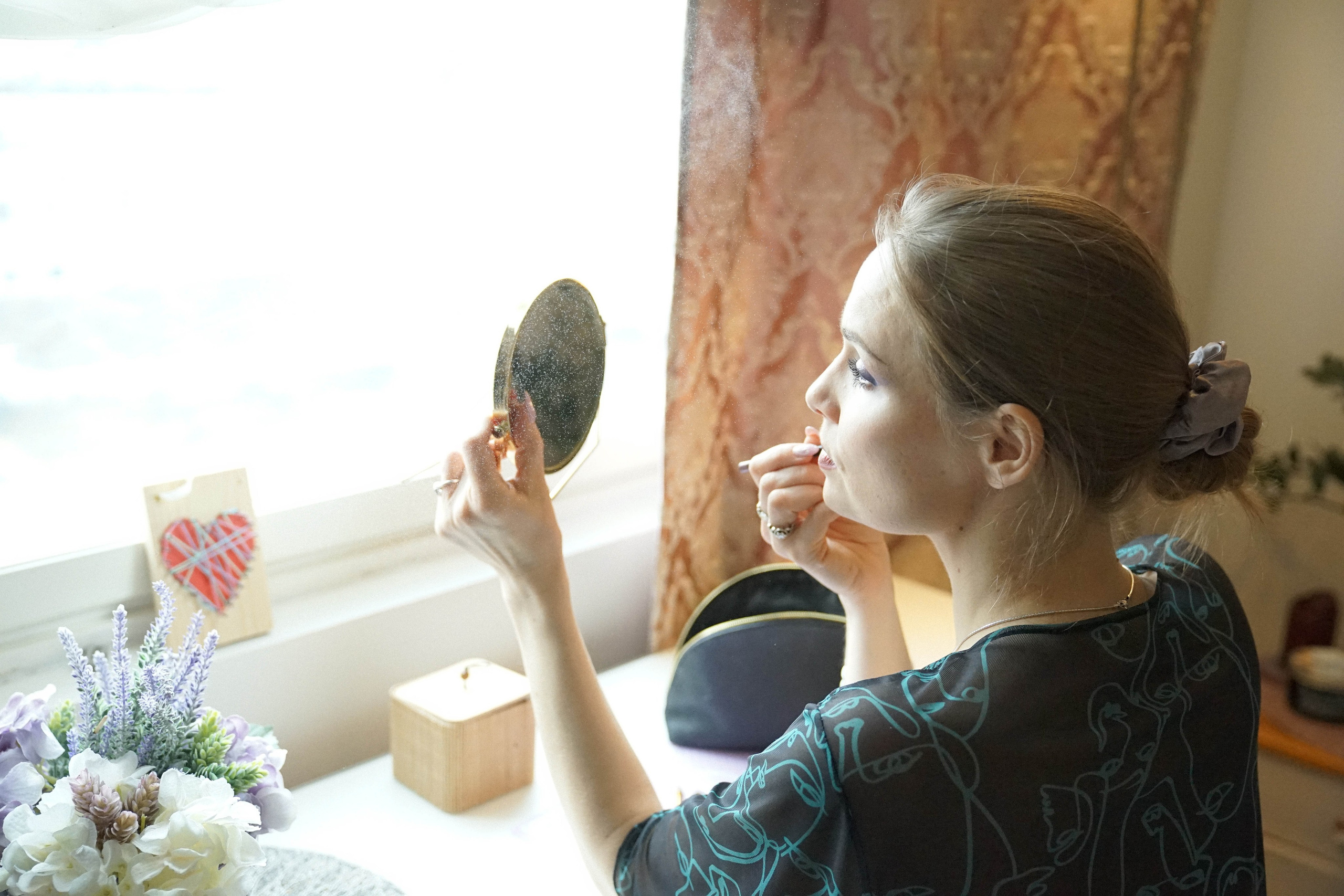 Anna. Elämäntyylivalokuvaaja Turku. Tallentan tunteet kuvaan