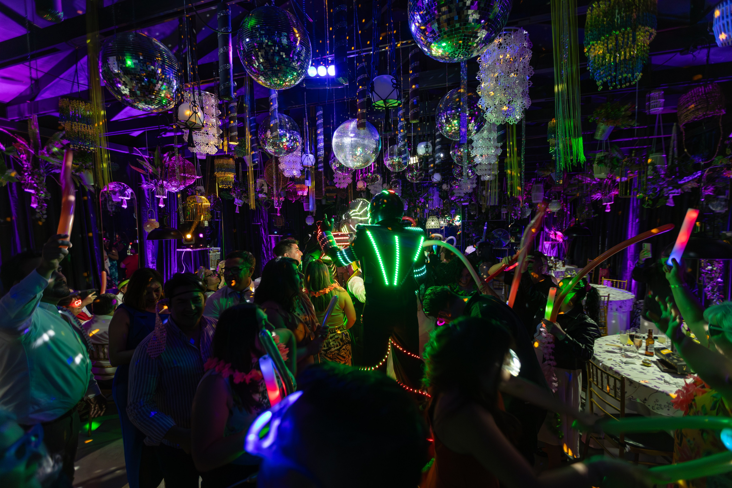 Pamela y Luis. Dinka & Emilio - El arte de preservar lo que no se repite