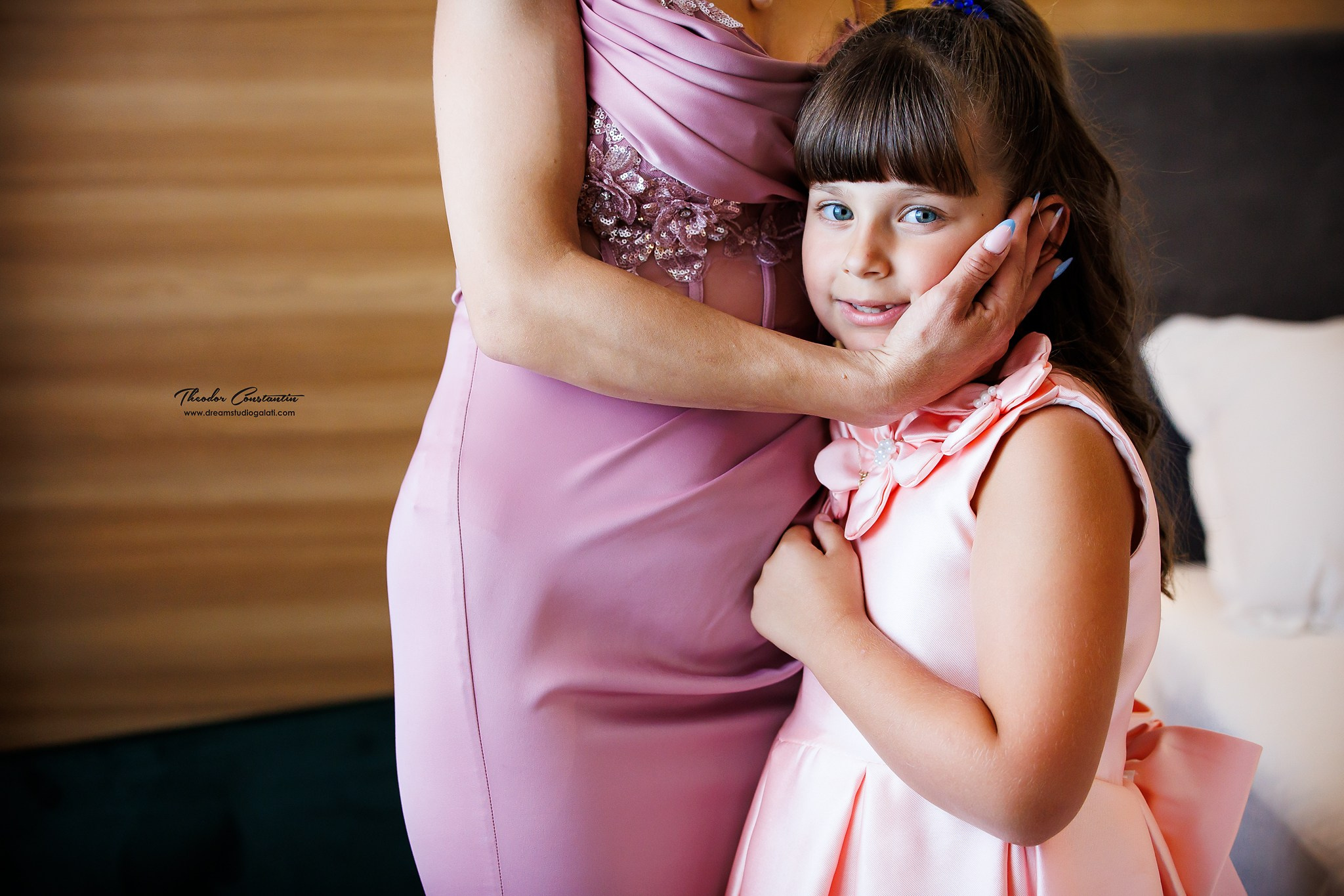 Cadre Interior Nunta. Dream Studio Galați – ședințe foto profesionale pentru familie, portrete și evenimente