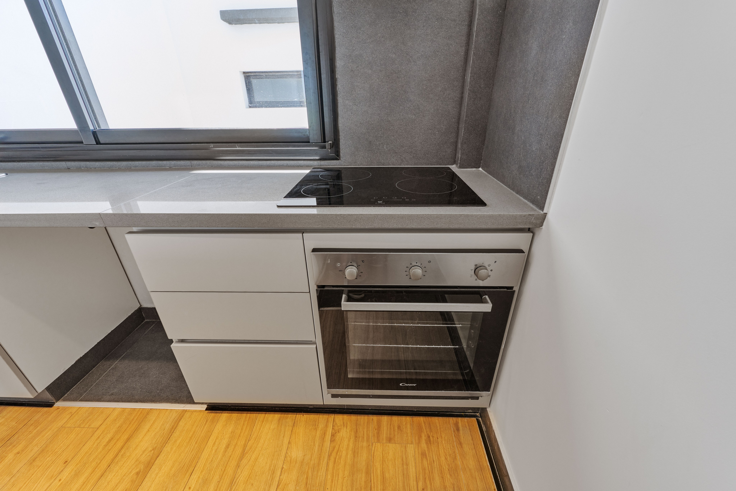 23 03 06. Fashion, portrait, interior photography. Valencia, Spain. Dmitry Ivanov. Retrato, fotos de interiores