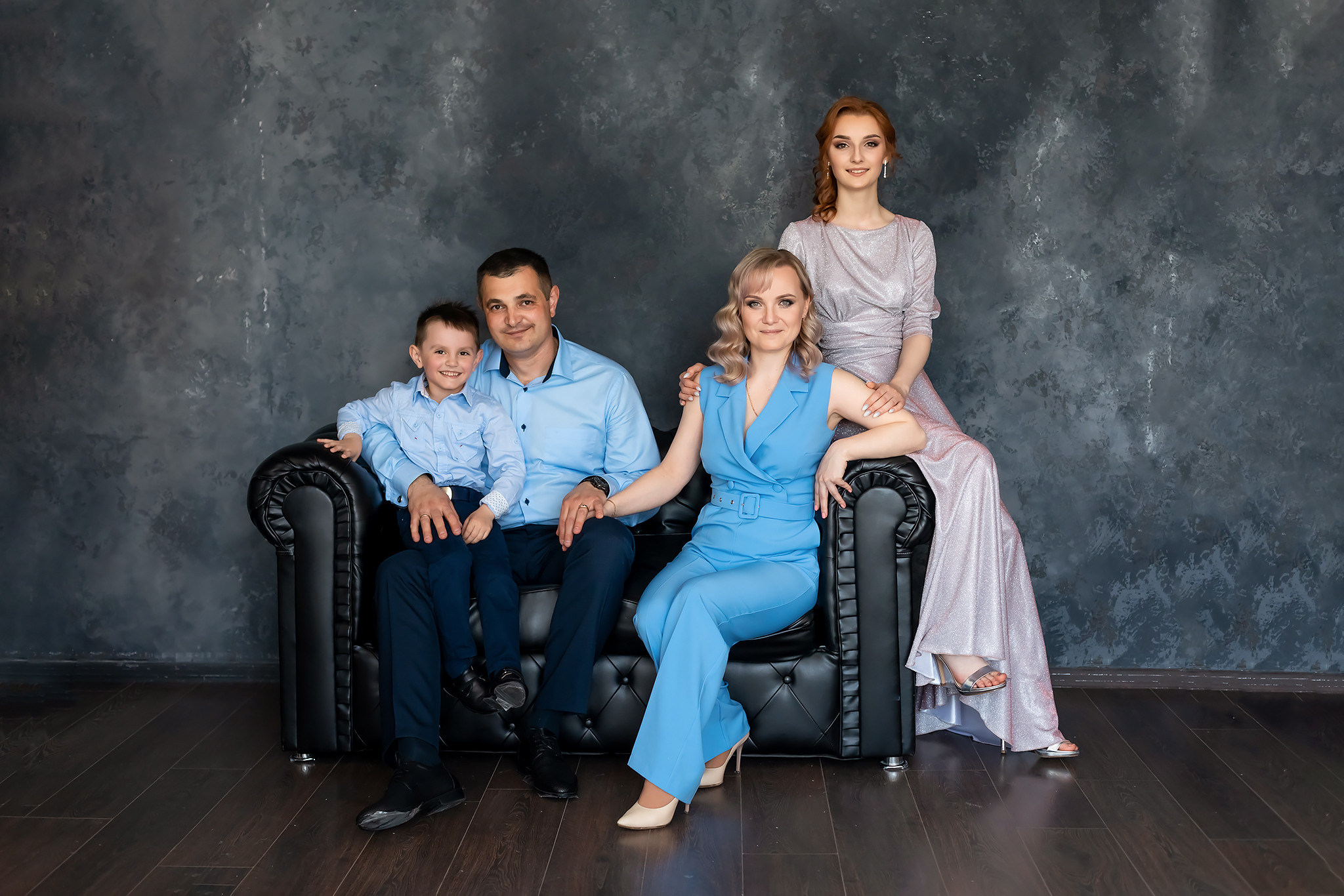 Family photo shoots in Israel. Family photographer in Haifa