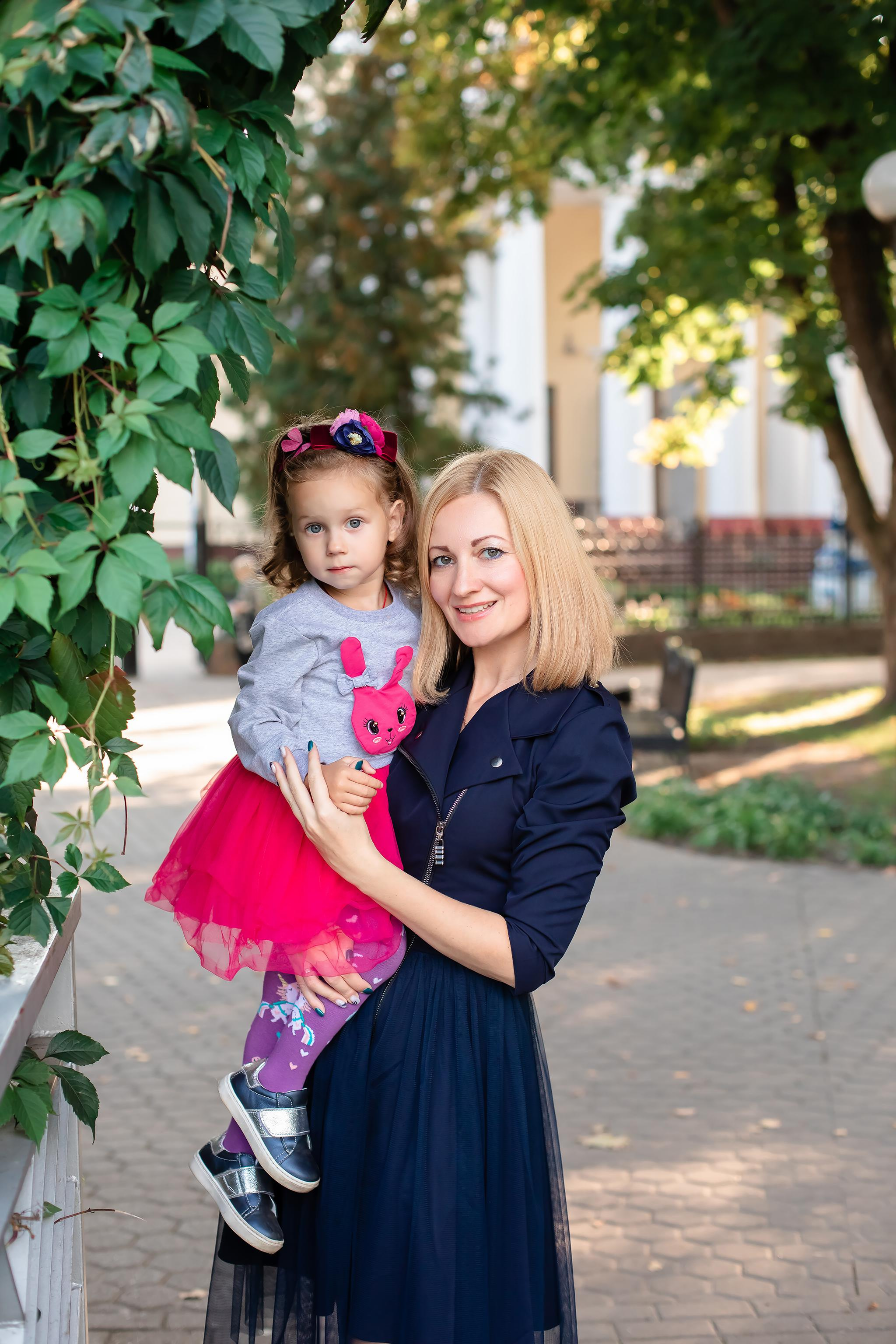 Family photo shoots in Israel. Family photographer in Haifa