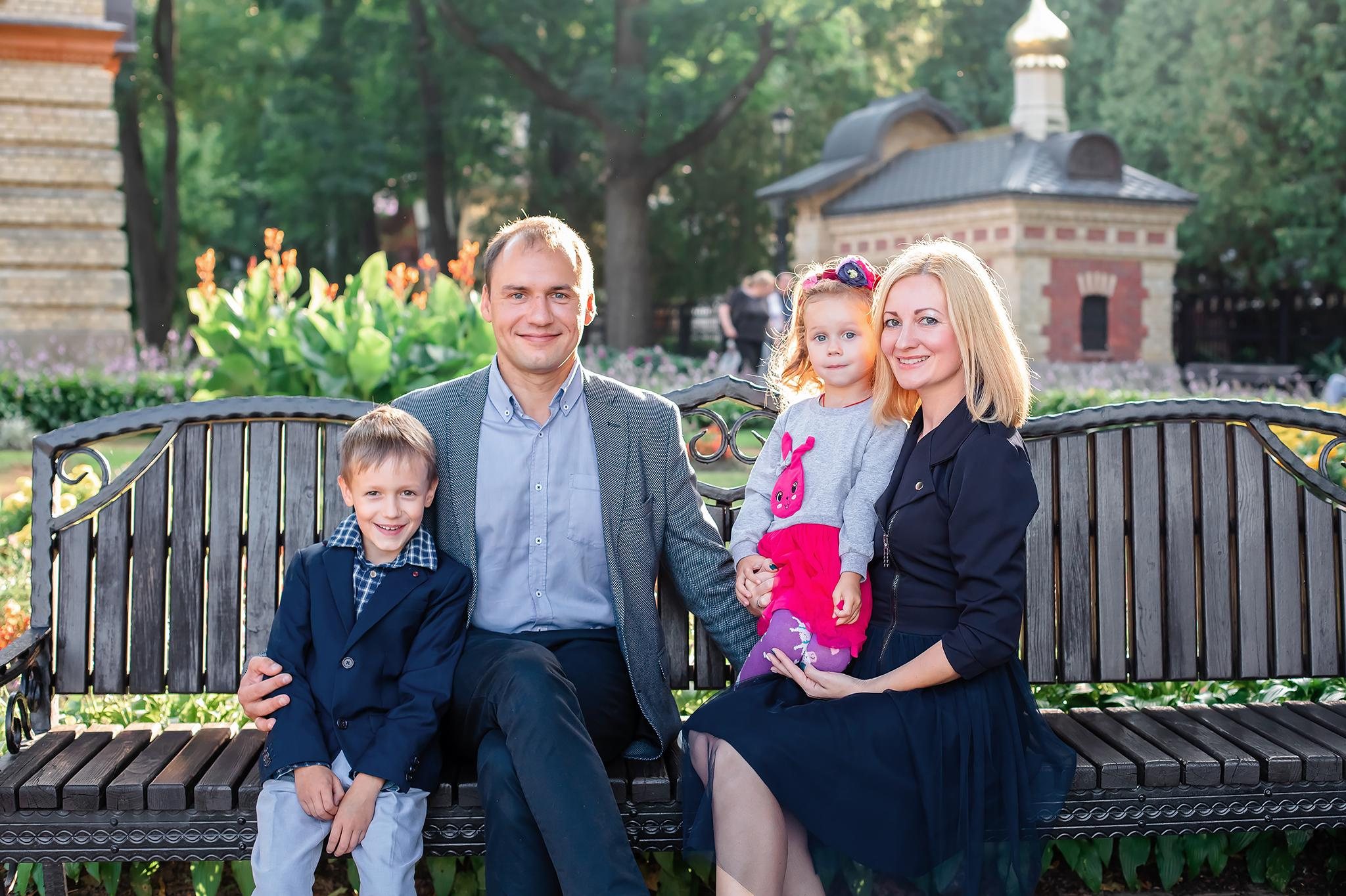 Family photo shoots in Israel. Family photographer in Haifa