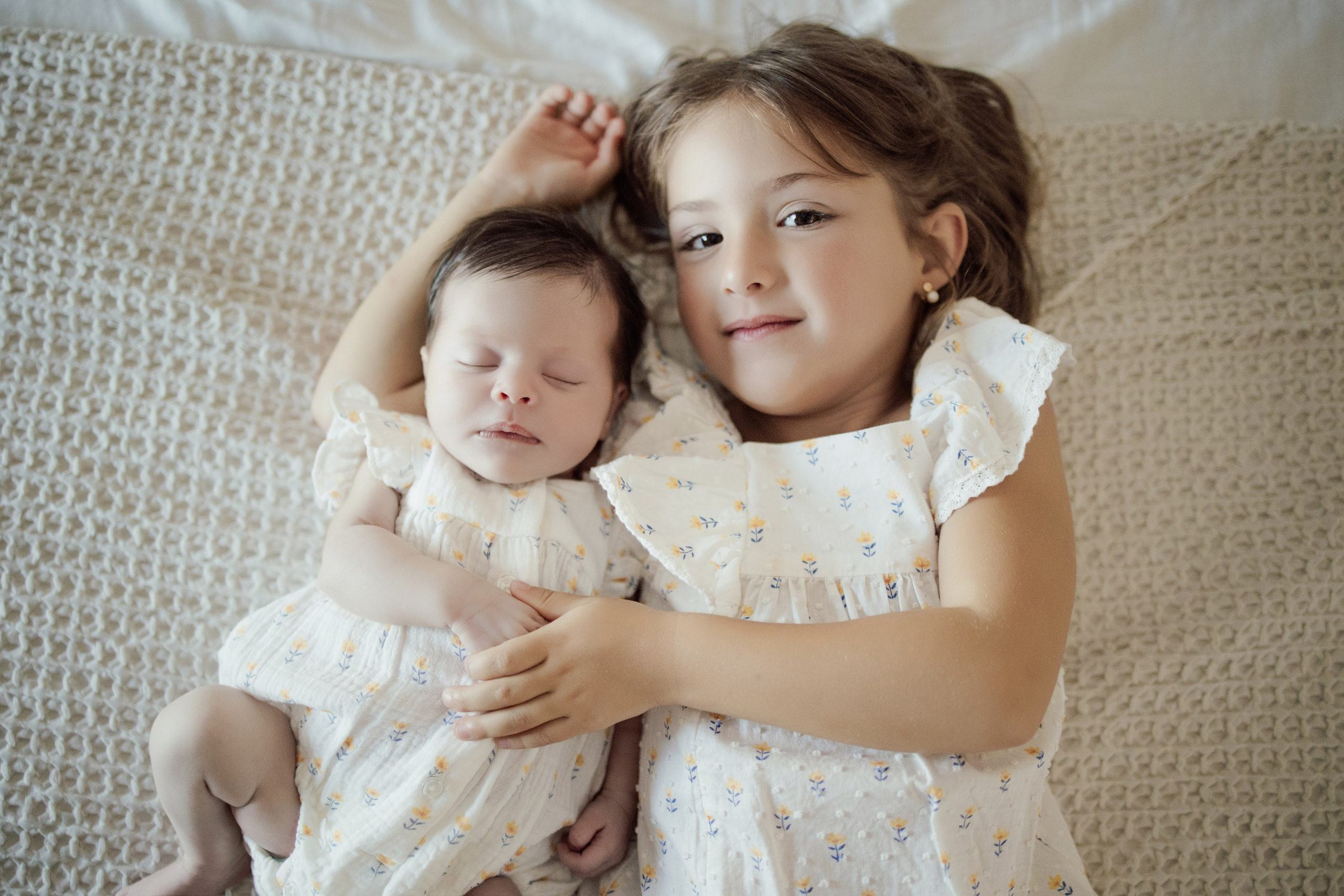 Maira, por fin en casa. Sonialibelulafotografia