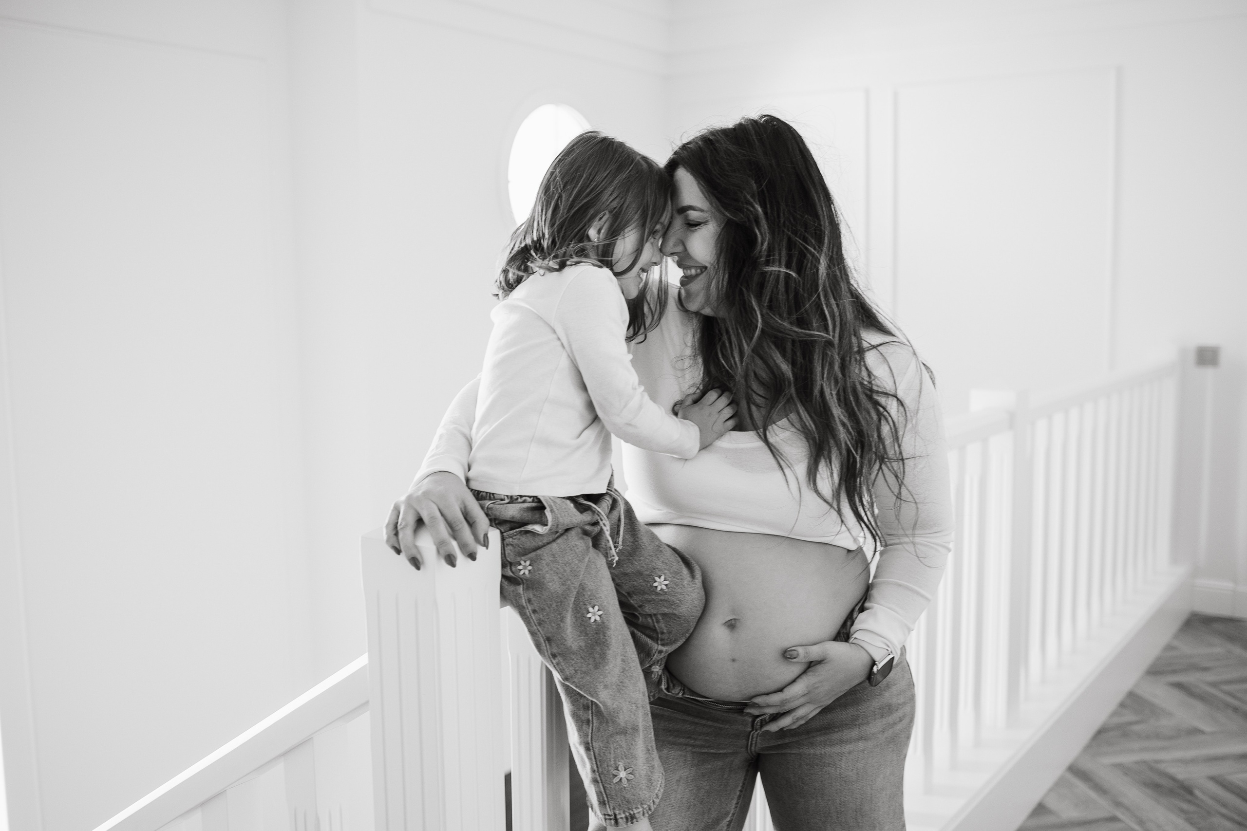 Una casa llena de amor, y otro poquito más en camino. Sonialibelulafotografia
