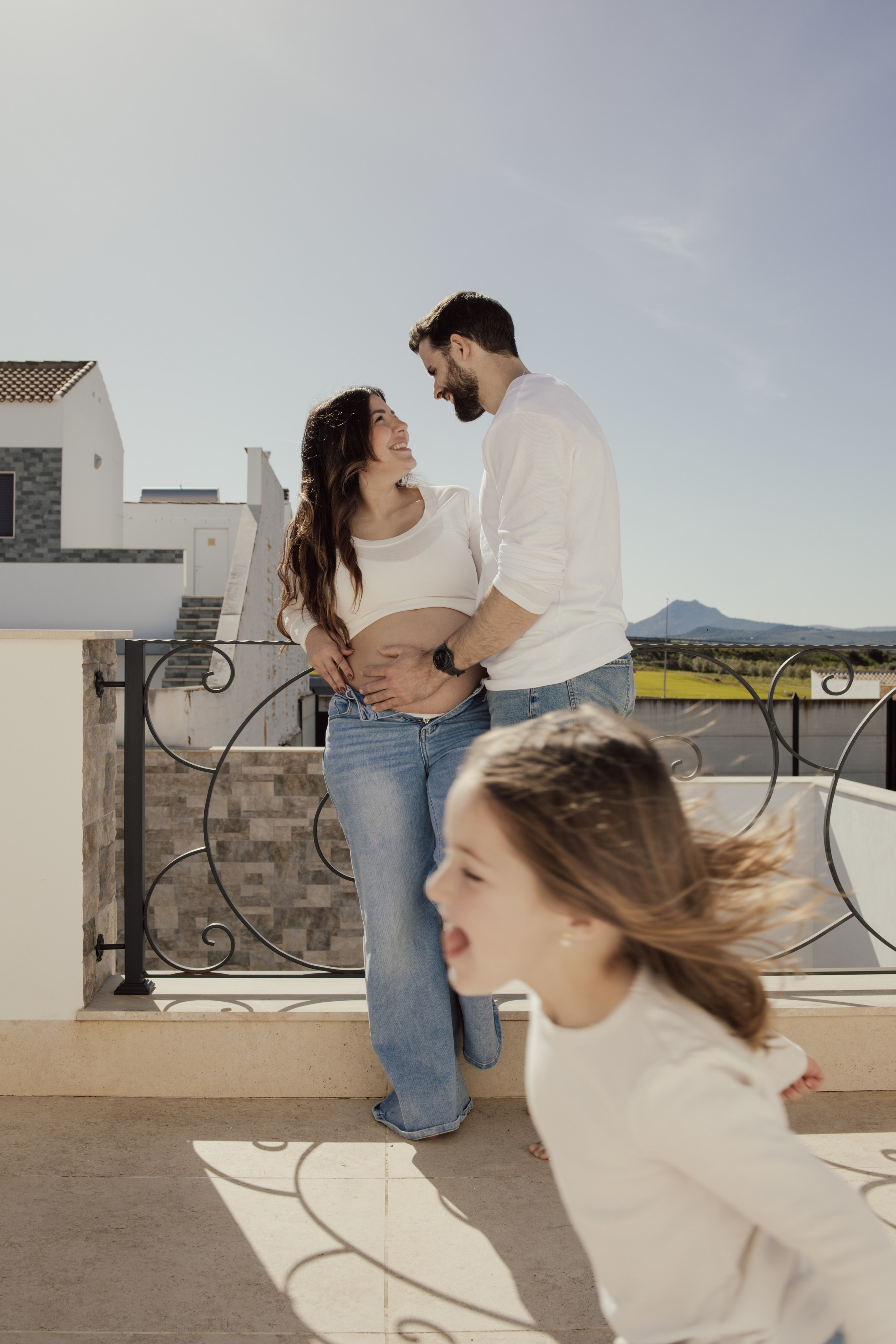 Una casa llena de amor, y otro poquito más en camino. Sonialibelulafotografia