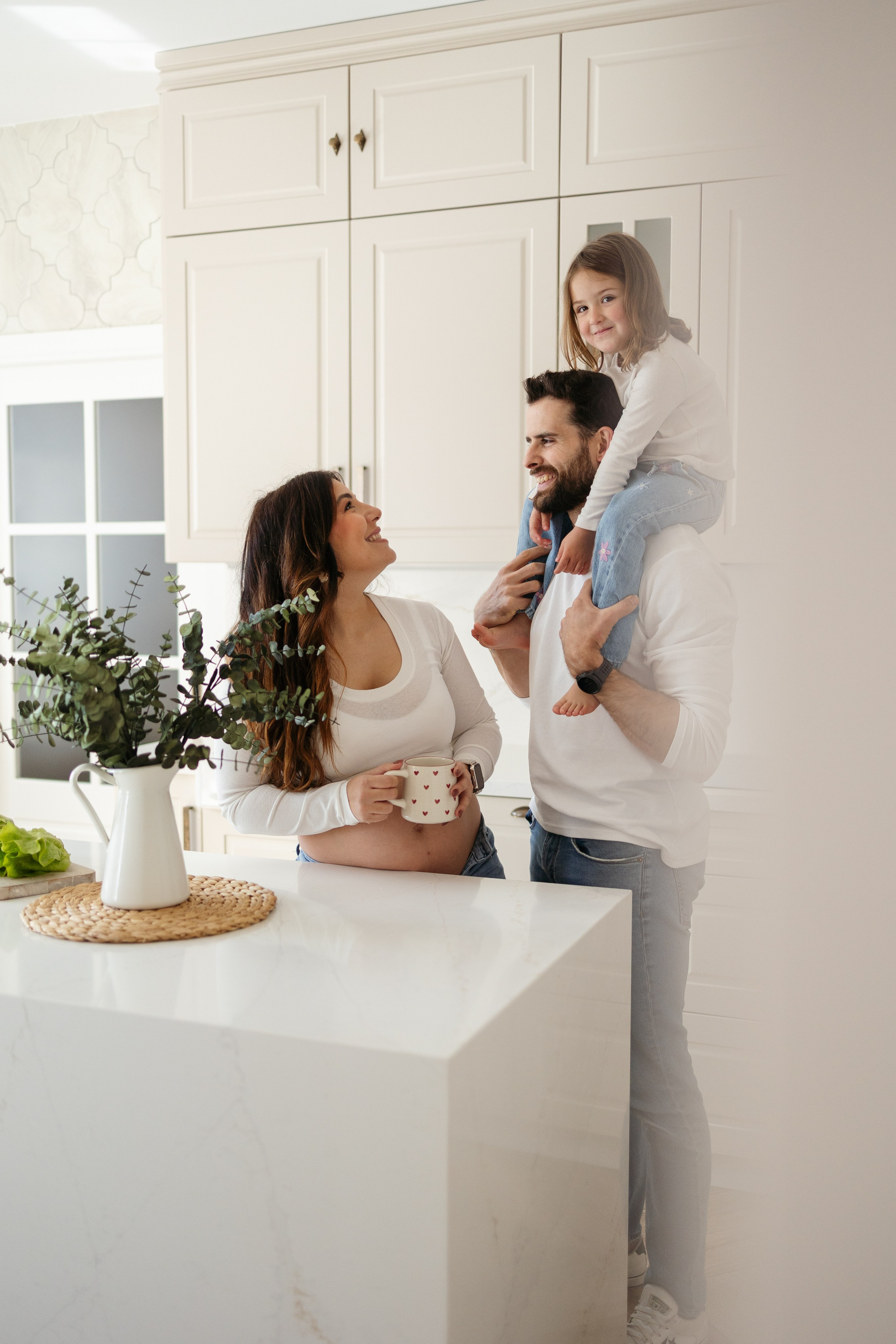 Una casa llena de amor, y otro poquito más en camino. Sonialibelulafotografia
