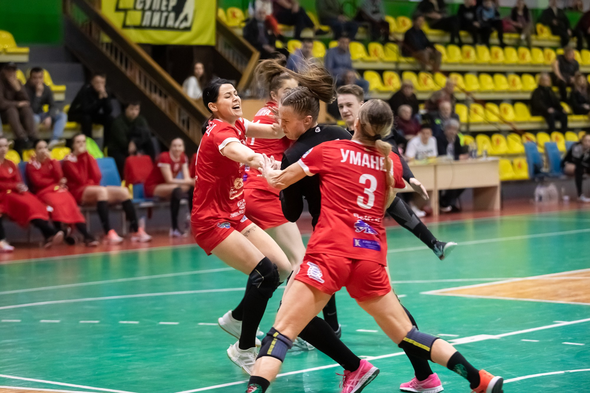 Спортивные фоторепортажи с гандбольных матчей