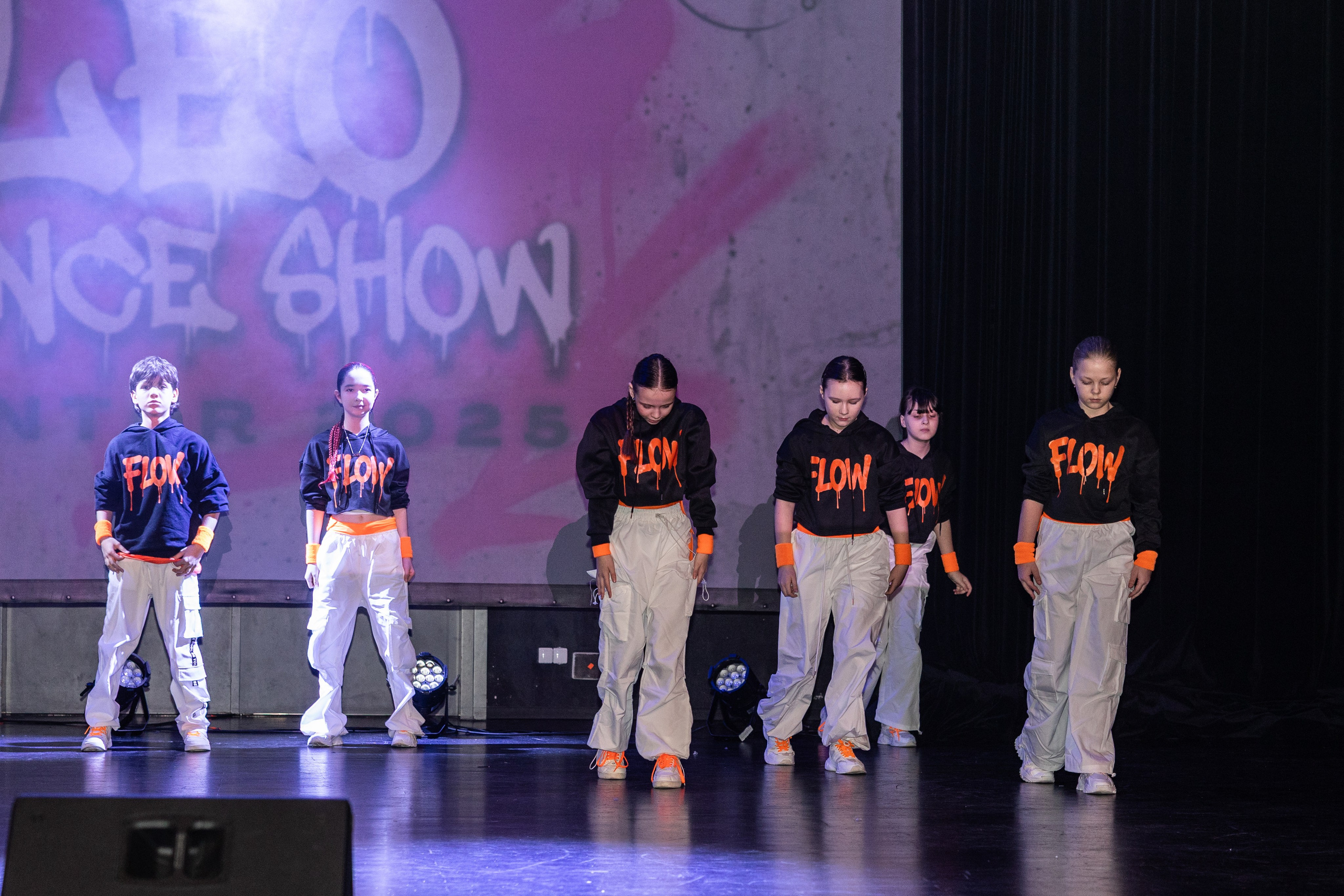 LEO DANCE SHOW WINTER 2025. Семейный и детский фотограф в Варшаве Мила Бобровская