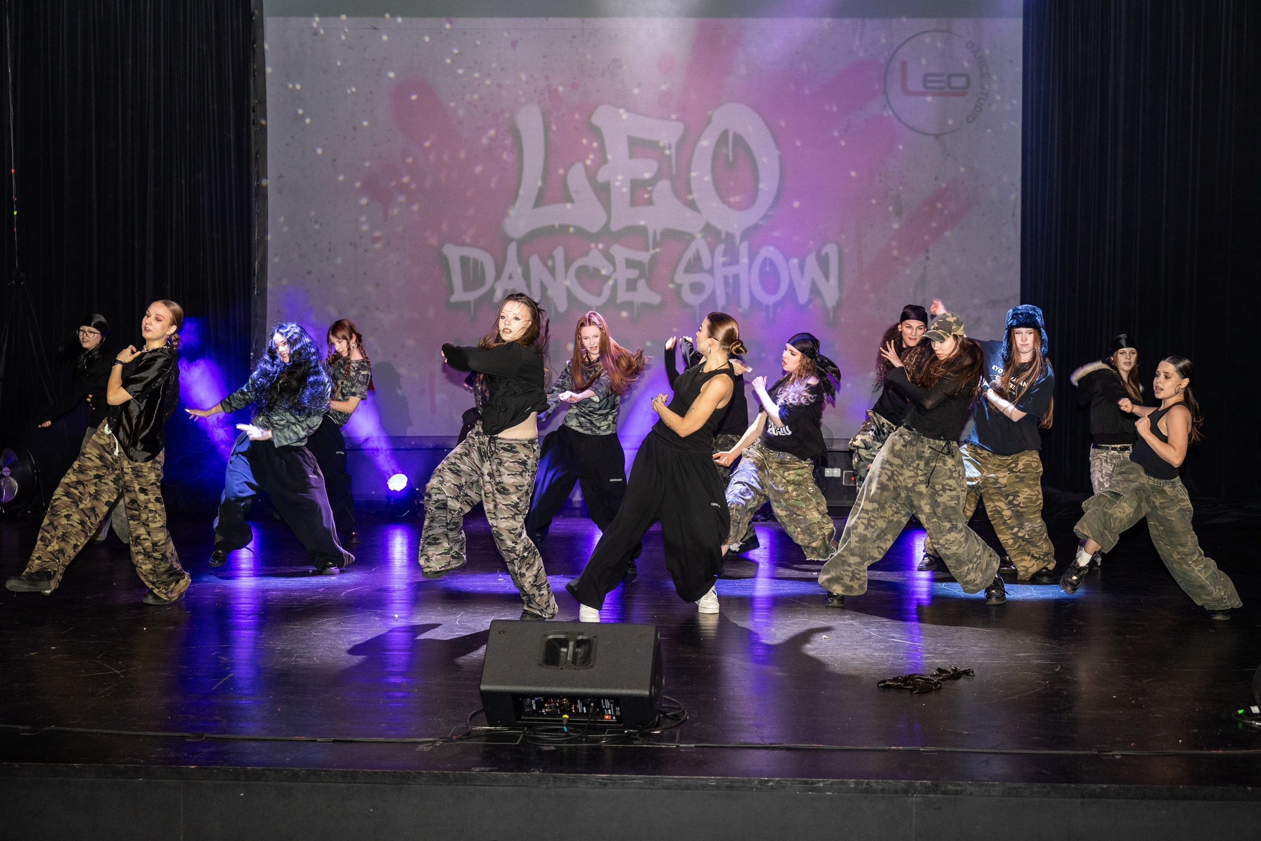 LEO DANCE SHOW WINTER 2025. Семейный и детский фотограф в Варшаве Мила Бобровская