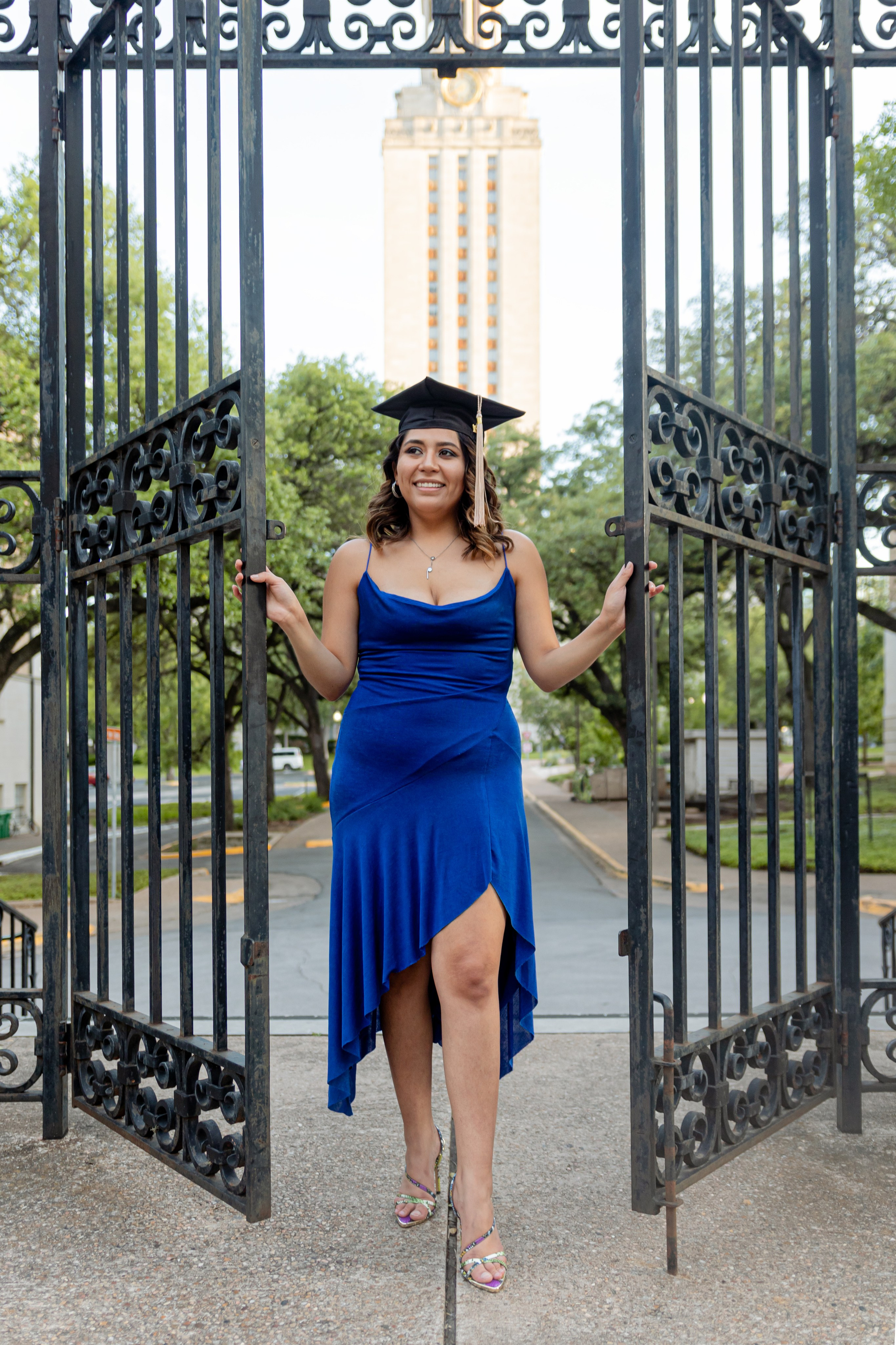 Alexa’s senior photoshoot at the University of Texas Austin