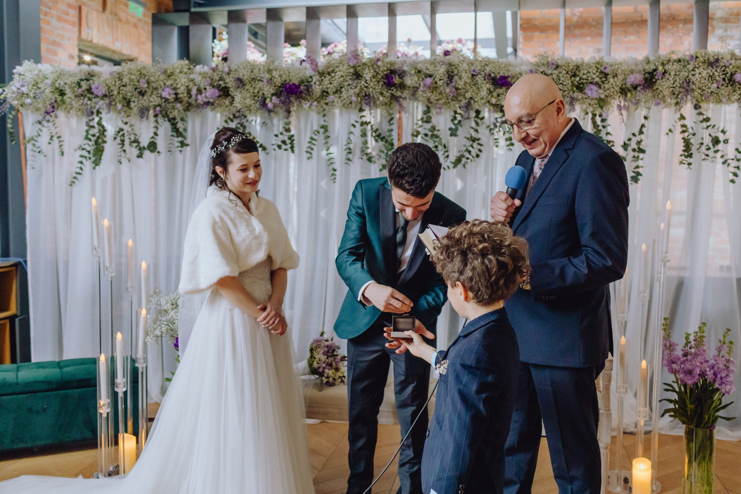 Andrei & Roxana. Wedding & couple photographer from Romania Rut Vetan