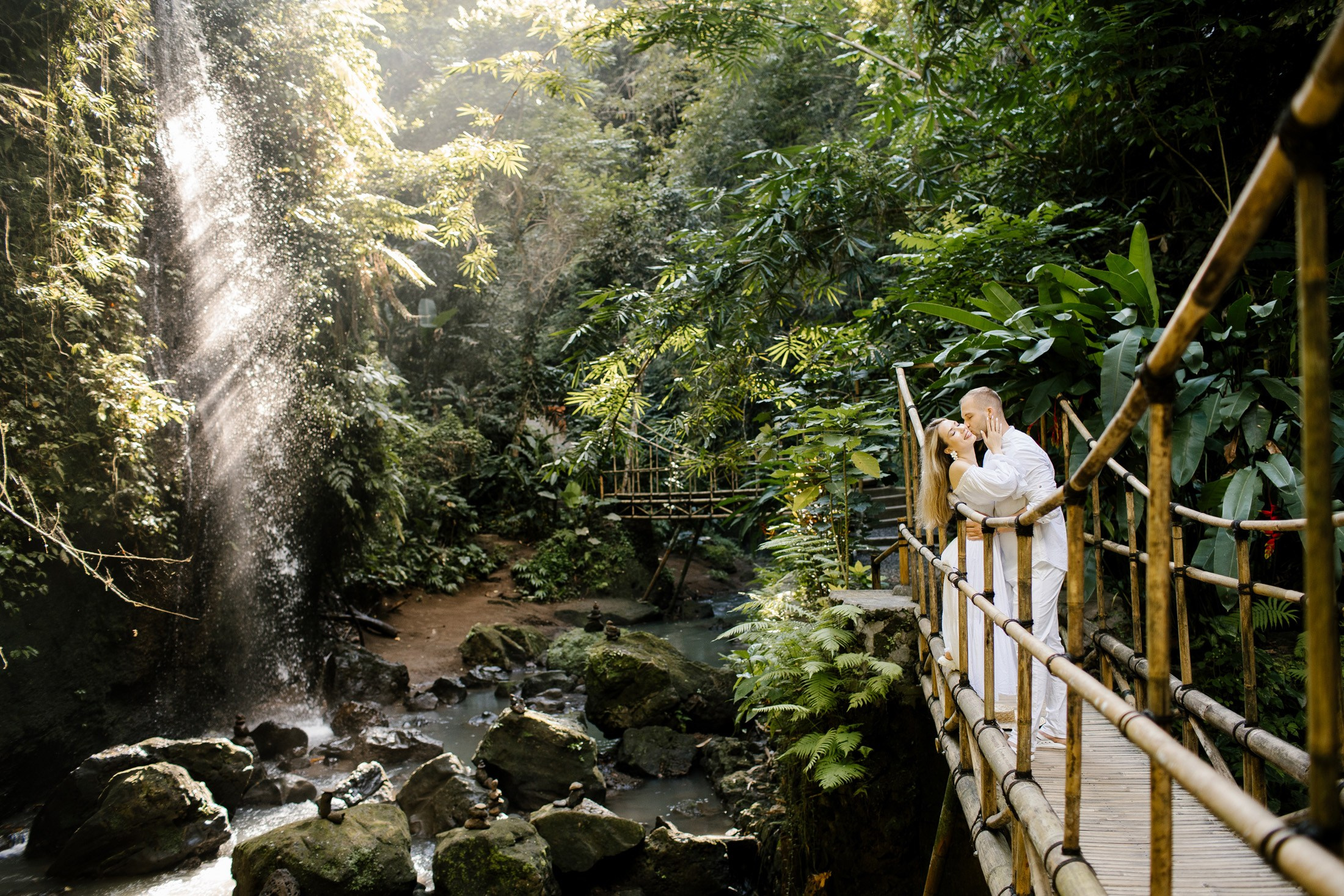 Waterfall Lovestory. Getitfeel — Aesthetic Photography and Videography
