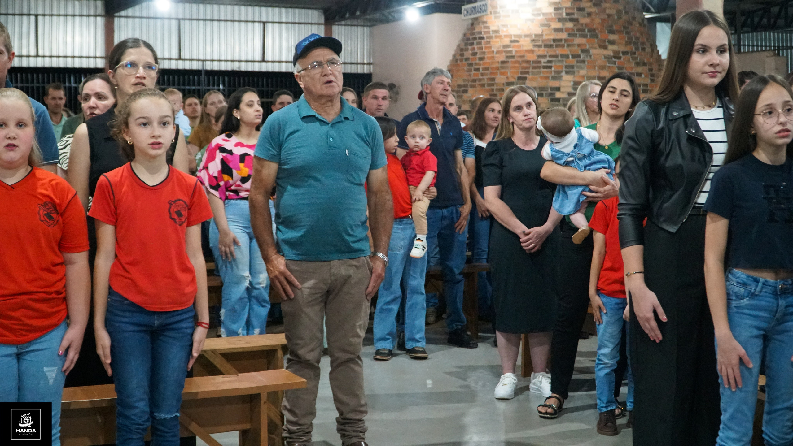 Noite autógrafos colégio Aurélio Buarque de Holanda. Handa Produções